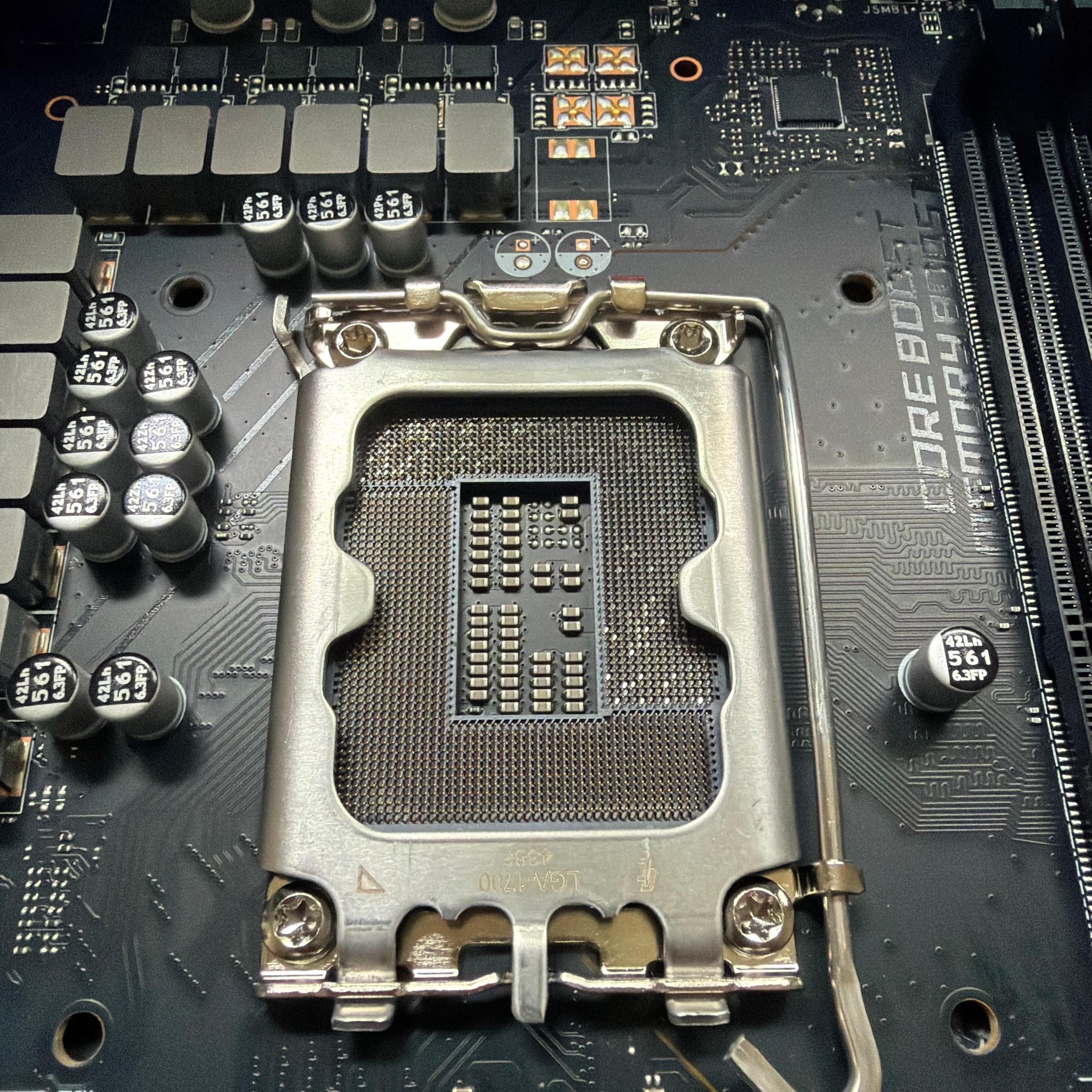 MSI PRO B760-VC WIFI LGA1700 DDR5 Motherboard + Free Thermaltake UX200 RGB Cooler