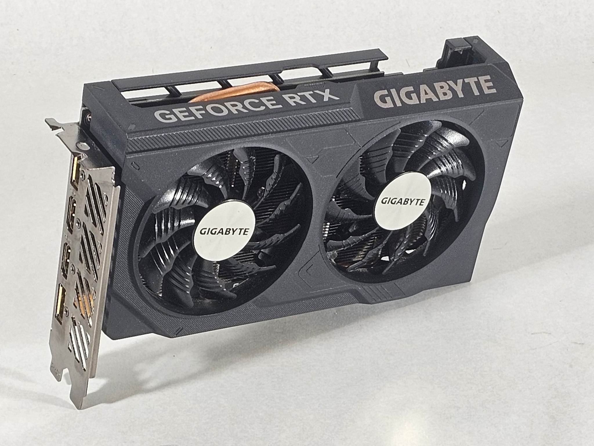 RTX 4060 Gigabyte 8GB