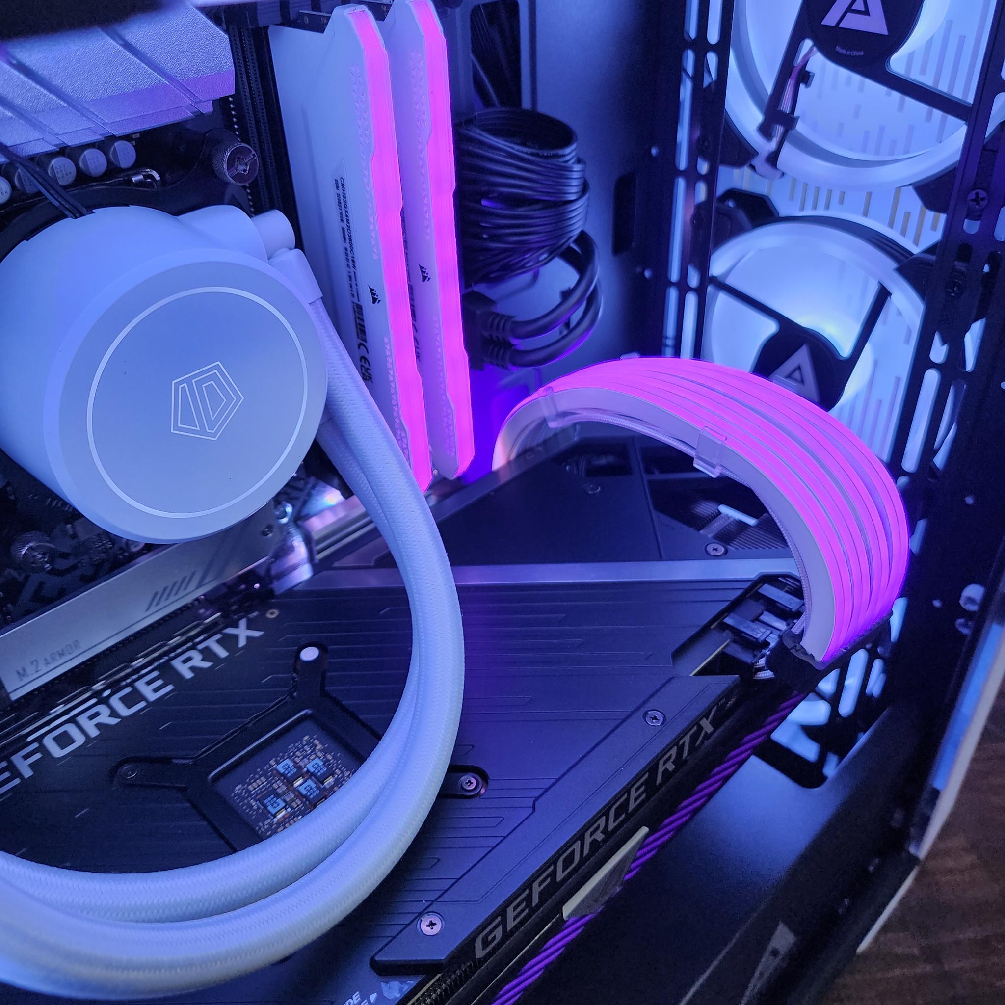 🤍💜💙 ROG RTX 3070 // Intel Core i7 10700 // Corsair Vengeance 32GB 3600MHz // Kingston 1TB NVMe