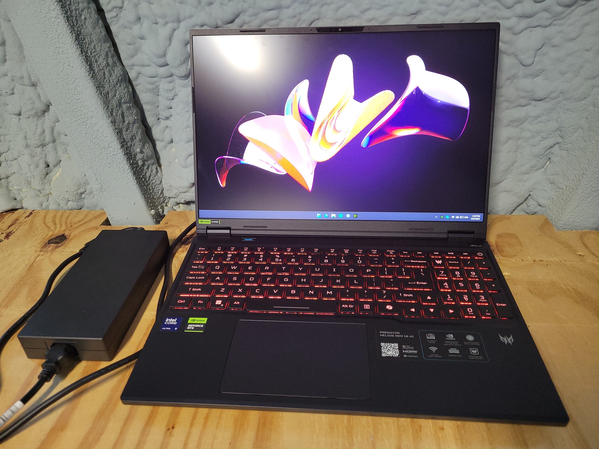 Acer Predator Helios Neo 16 AI (2025) Gaming Laptop + Cooling Pad