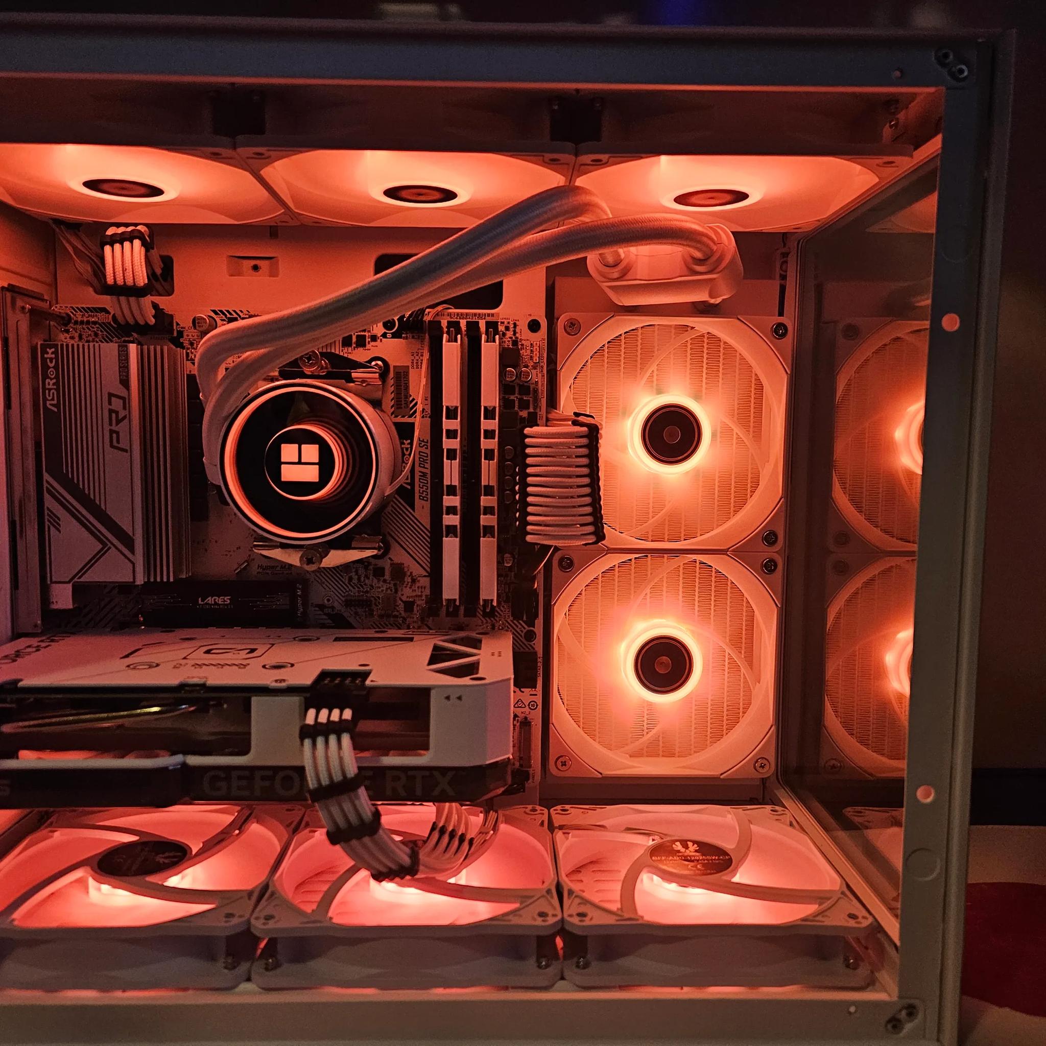 CYBER MONDAY SPECIAL Arctic Beast Ryzen 7 5700X / 32GB / 2TB SSD / RTX 4060