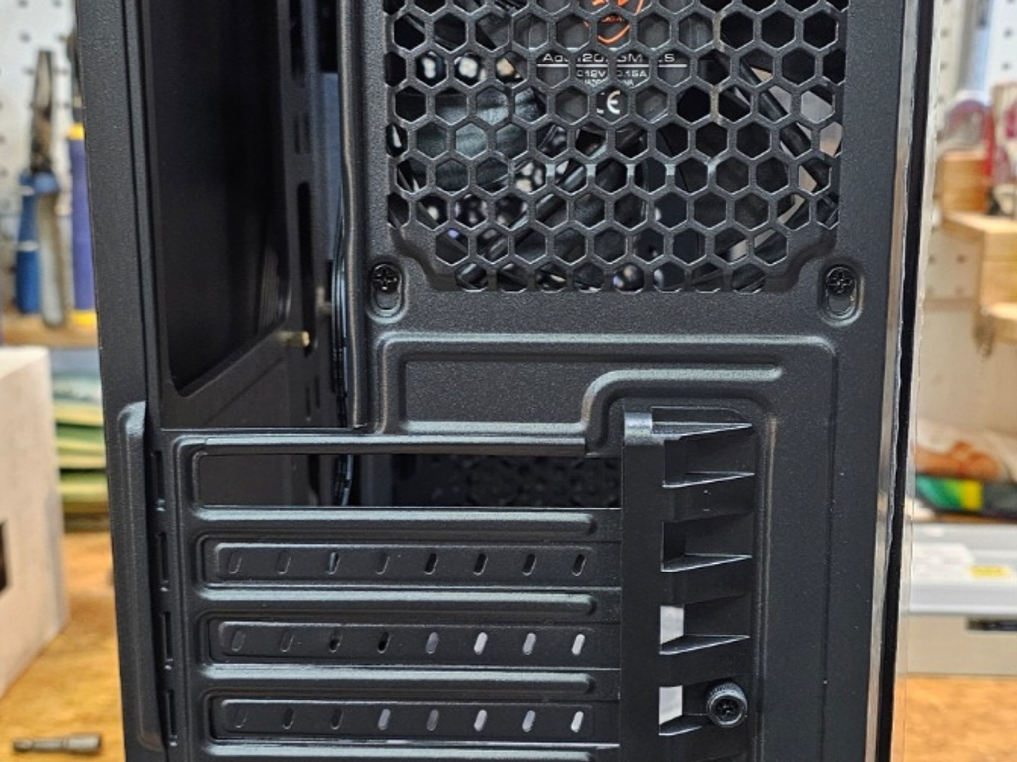 Cougar Glass Window Midi Tower