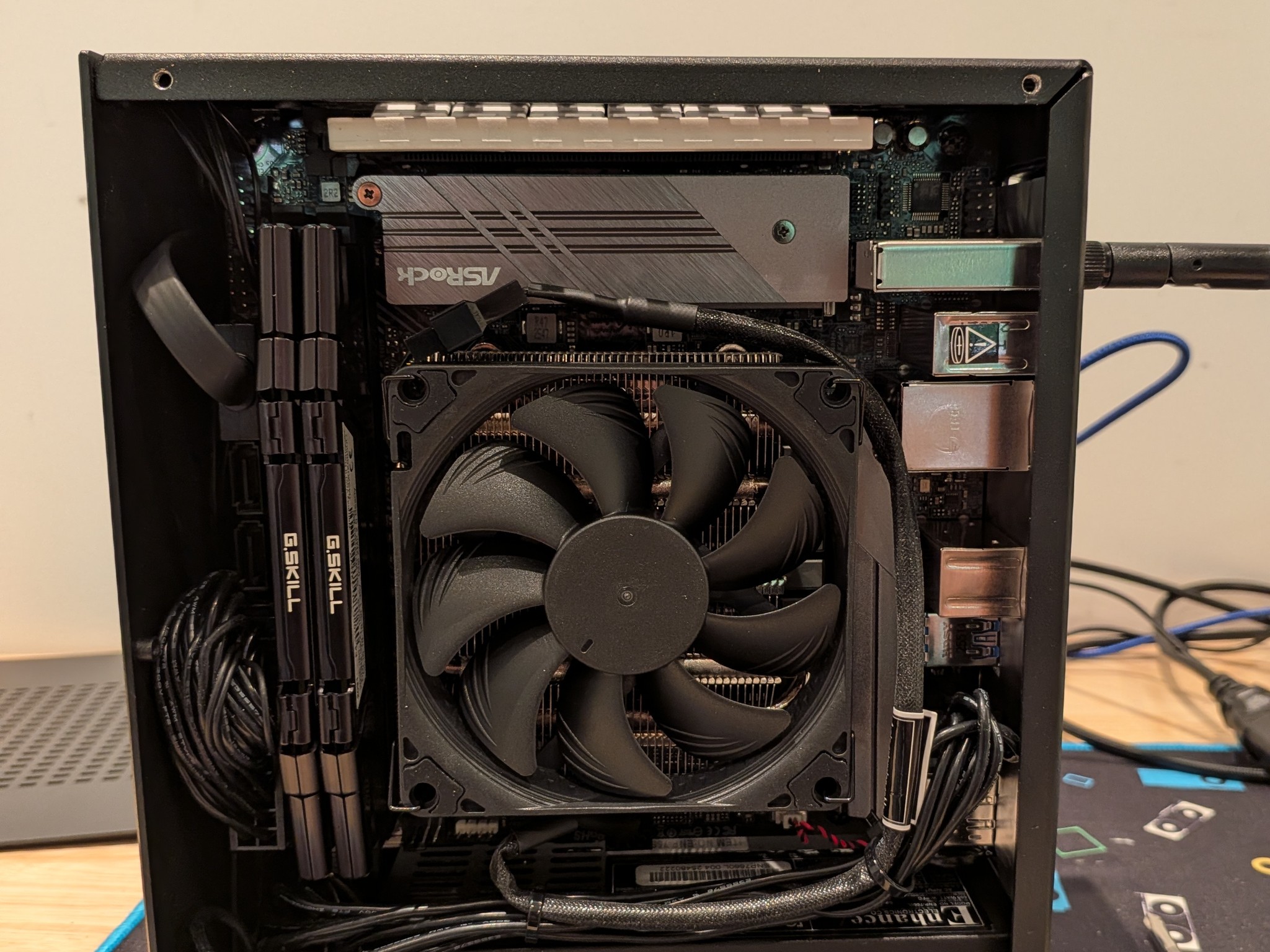 1080p Expeditioner - RTX 5060, Ryzen 5 5600X, 32 GB DDR4 RAM, 1 TB Gen 4 NVME