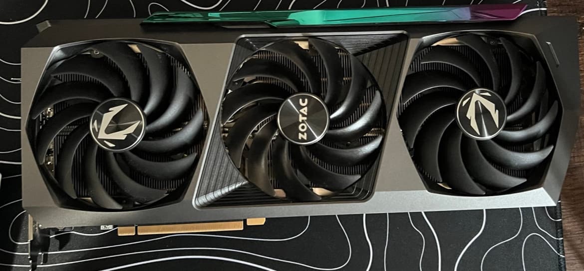 Zotac GeForce RTX 3090 Ti Gaming AMP Extreme Holo