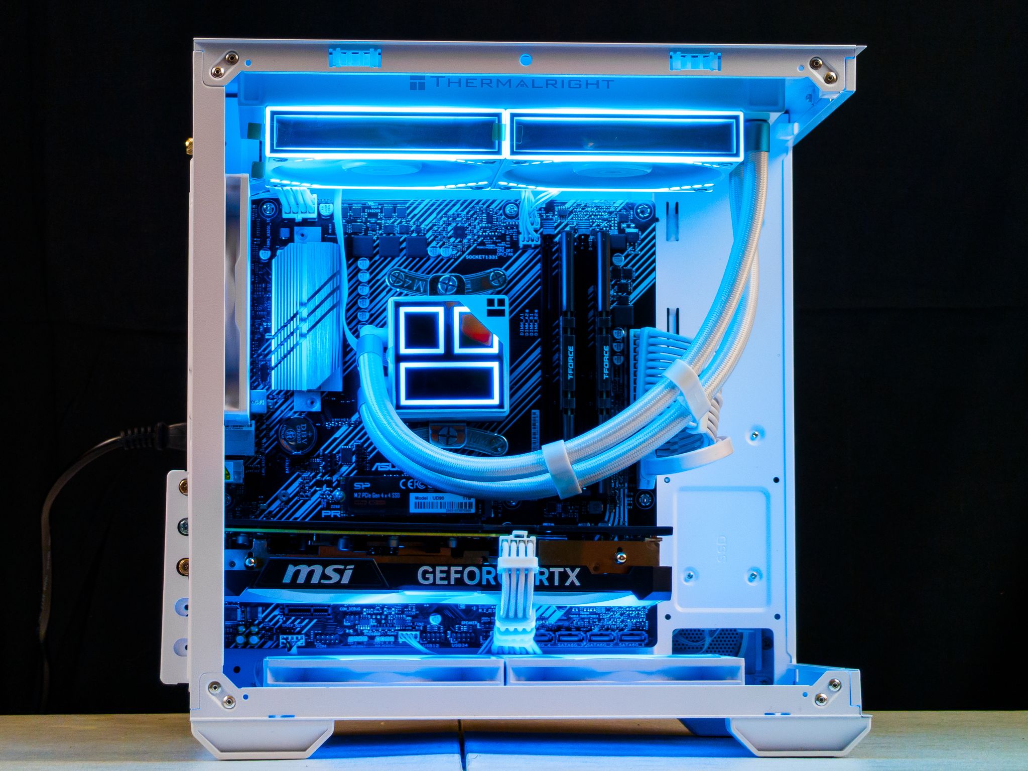 🤍🖤 RTX 4070 / Ryzen 7 5800X / 32GB Gaming PC 🖤🤍