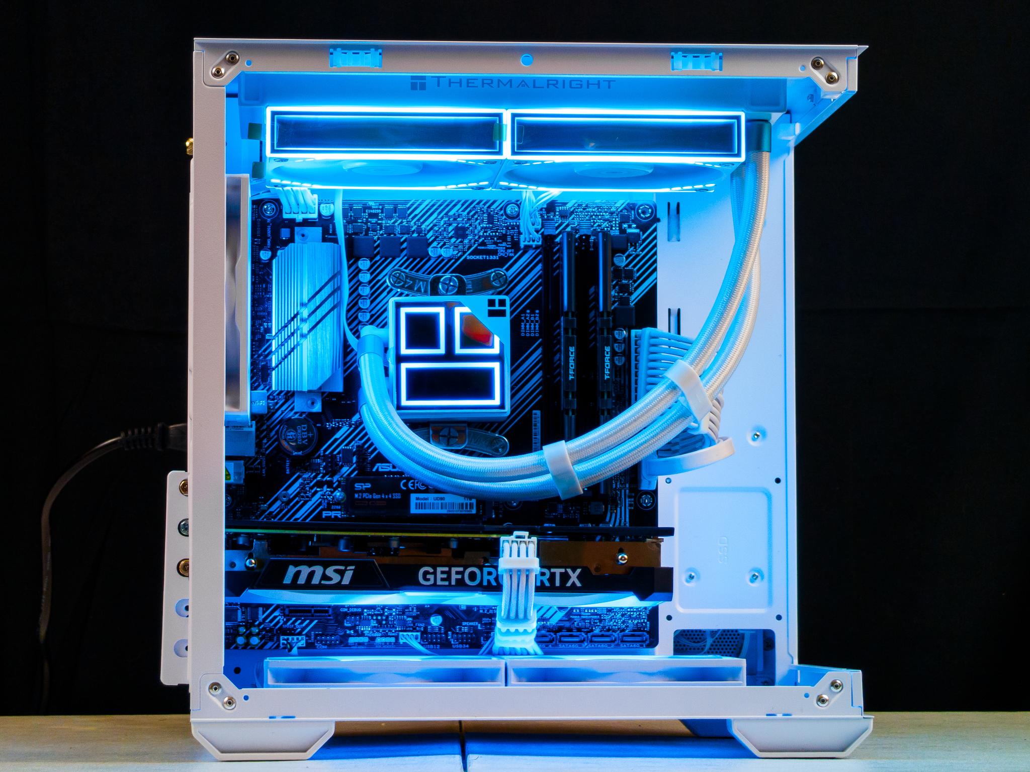 🤍🖤 RTX 4070 / Ryzen 7 5800X / 32GB Gaming PC 🖤🤍