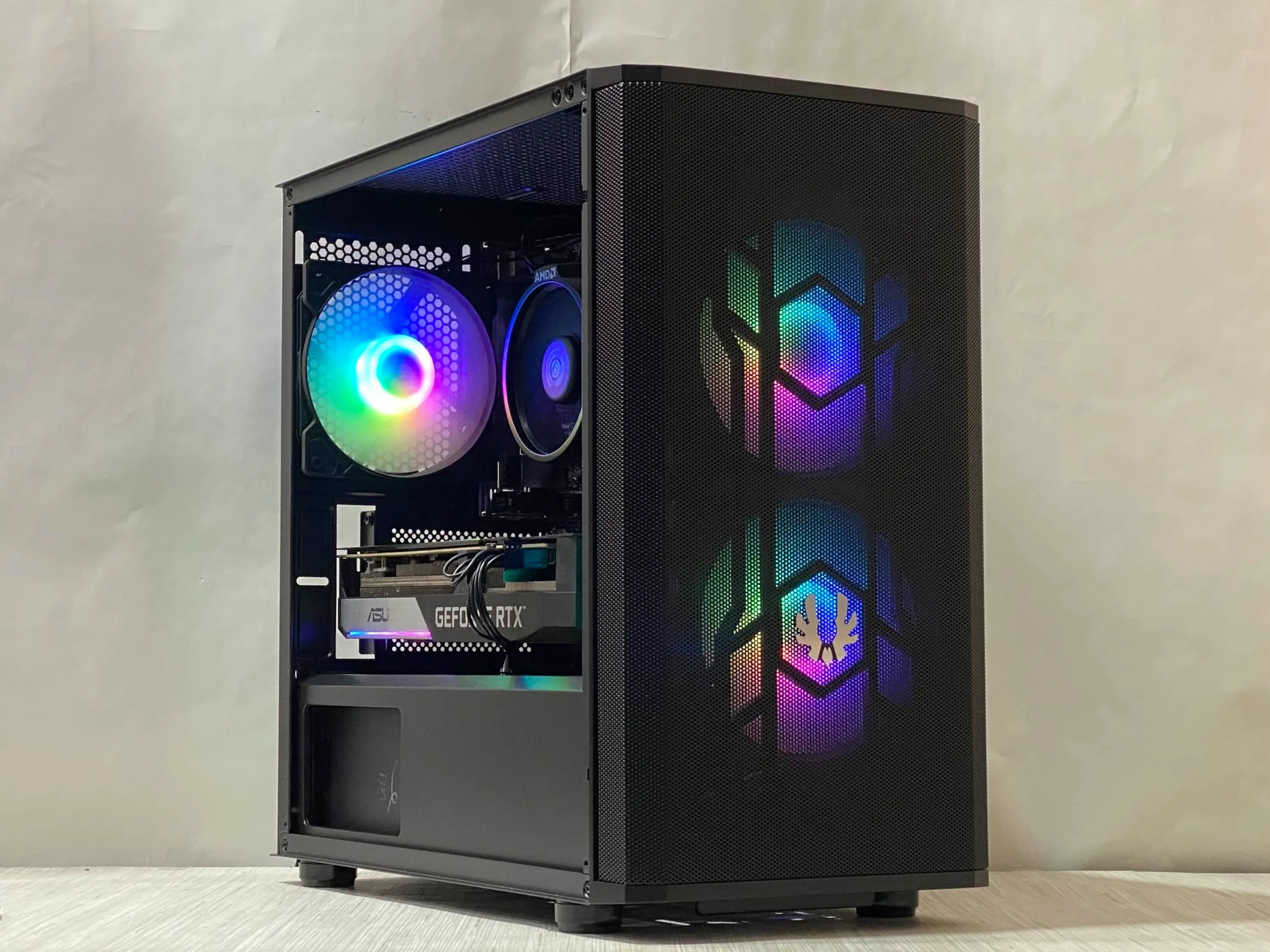 RTX 3060 Ti, Ryzen 5 5500, 16GB DDR4, 1TB NVMe SSD, WiFi - Custom Gaming PC