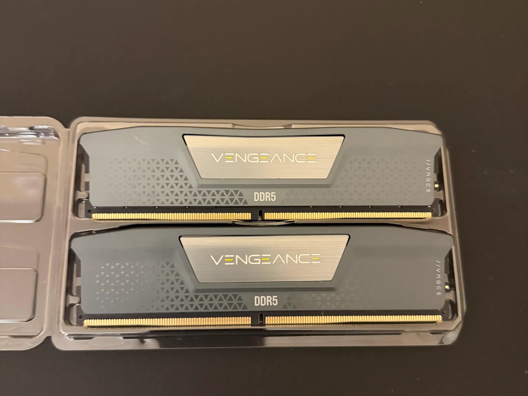AMD DDR5 Bundle| Ryzen 7 7800X3D w/64GB DDR5 6000MHz