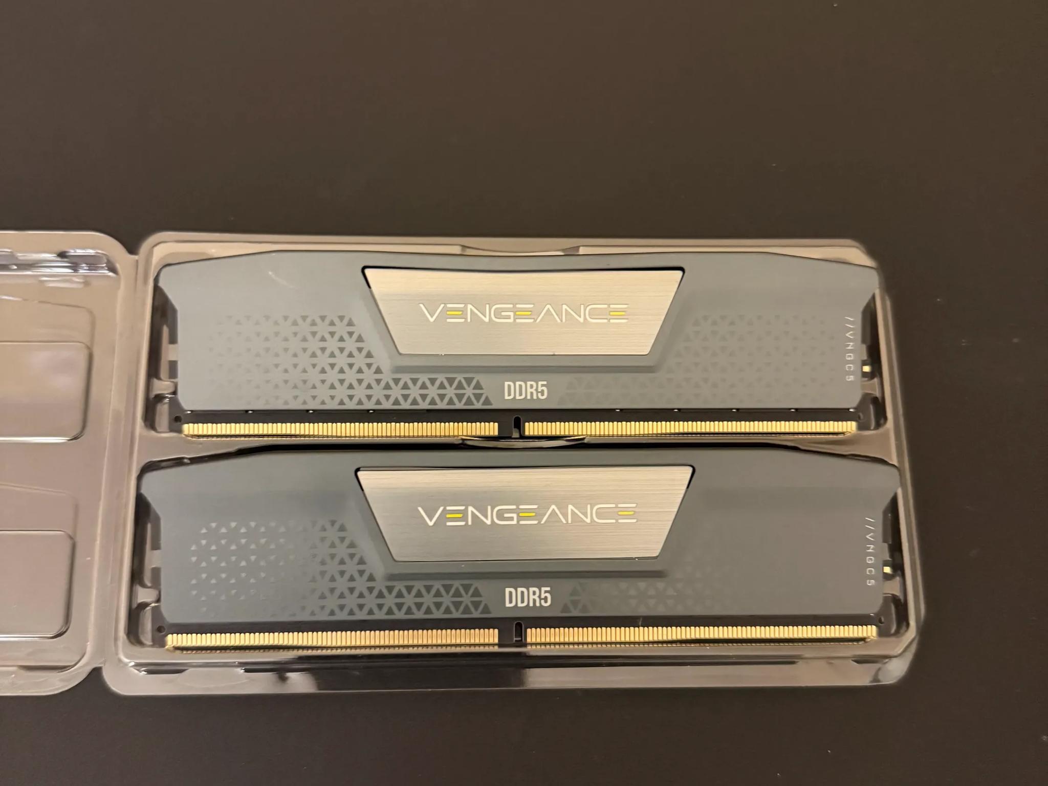 AMD DDR5 Bundle| Ryzen 7 7800X3D w/64GB DDR5 6000MHz