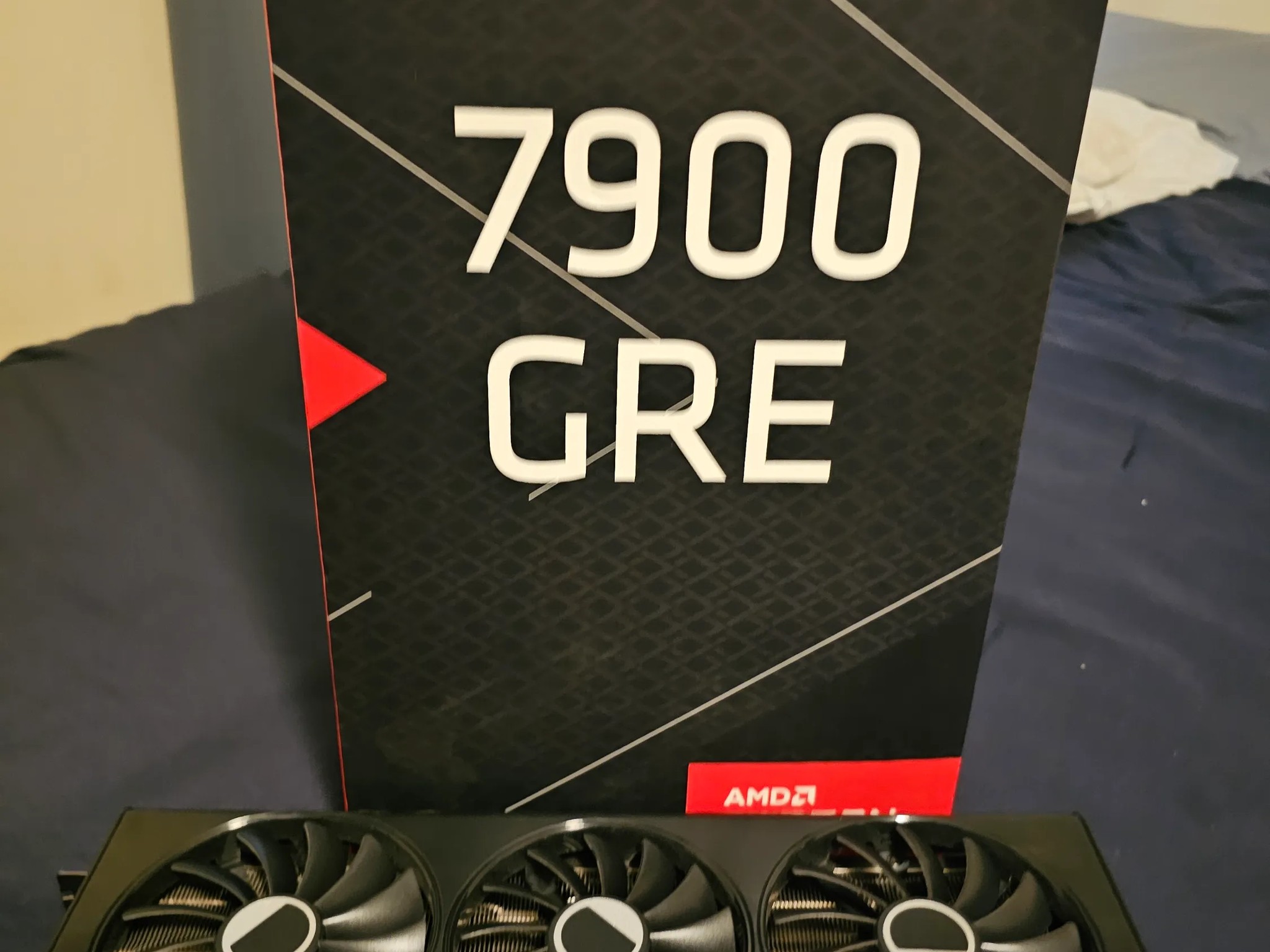 Almost new RX 7900 GRE 16Ggigs of Vram
