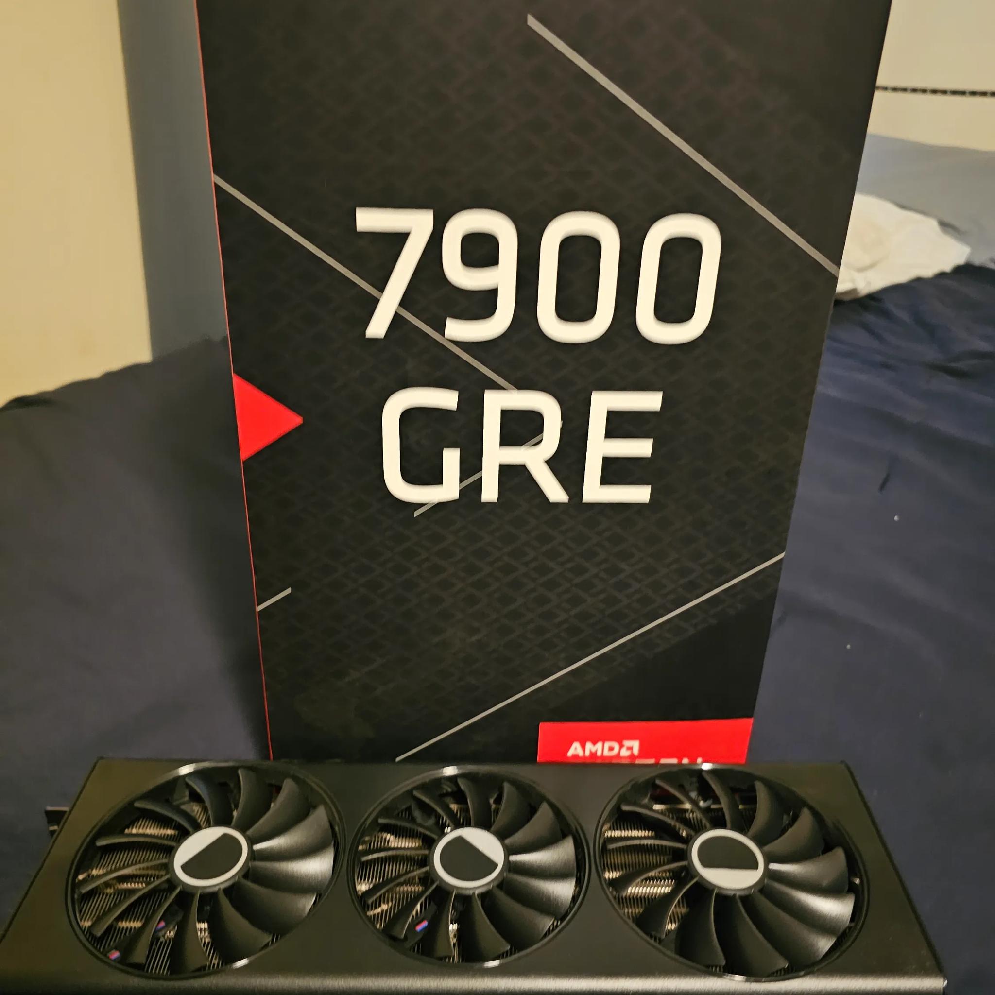 Almost new RX 7900 GRE 16Ggigs of Vram