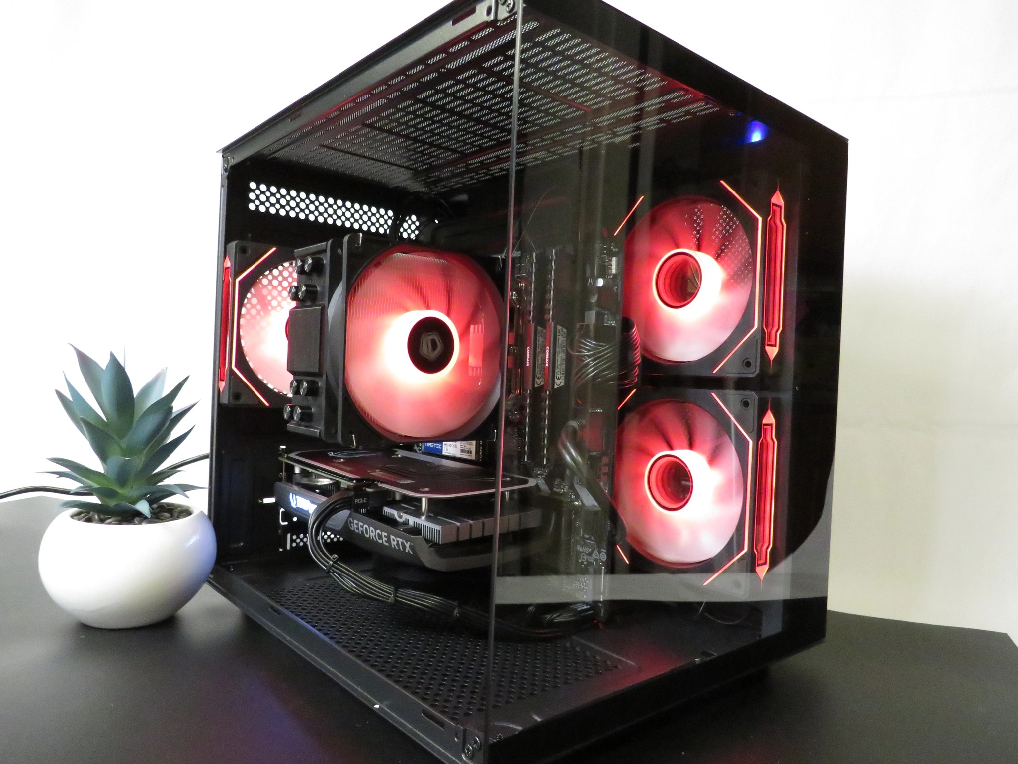 A Great Gamer: Ryzen 5 5600X + RTX 4060 + 32 GB DDR4 RAM + 1 TB SSD