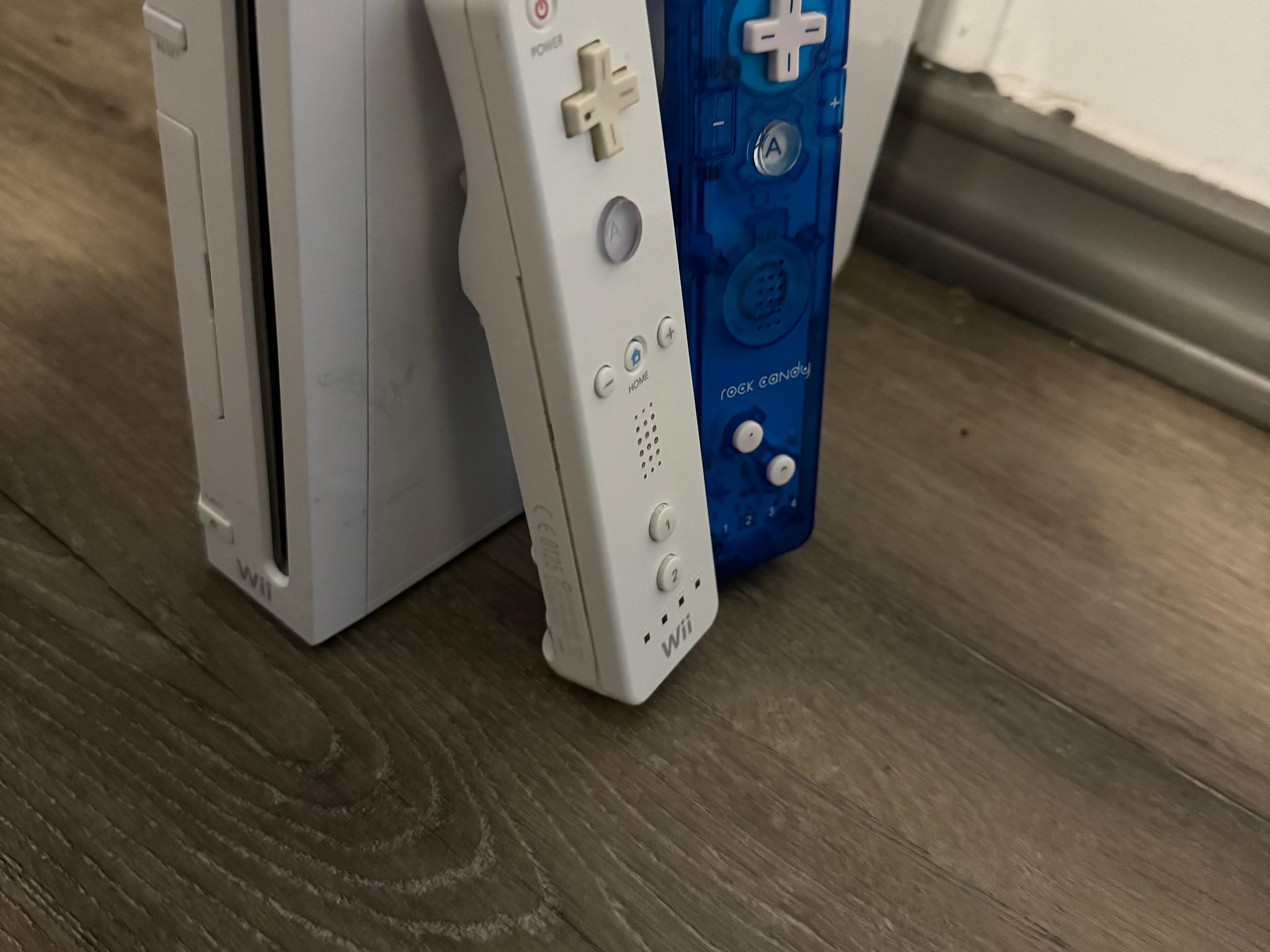 Wii, Controller, Games, Tiny retro game, Led Lights!