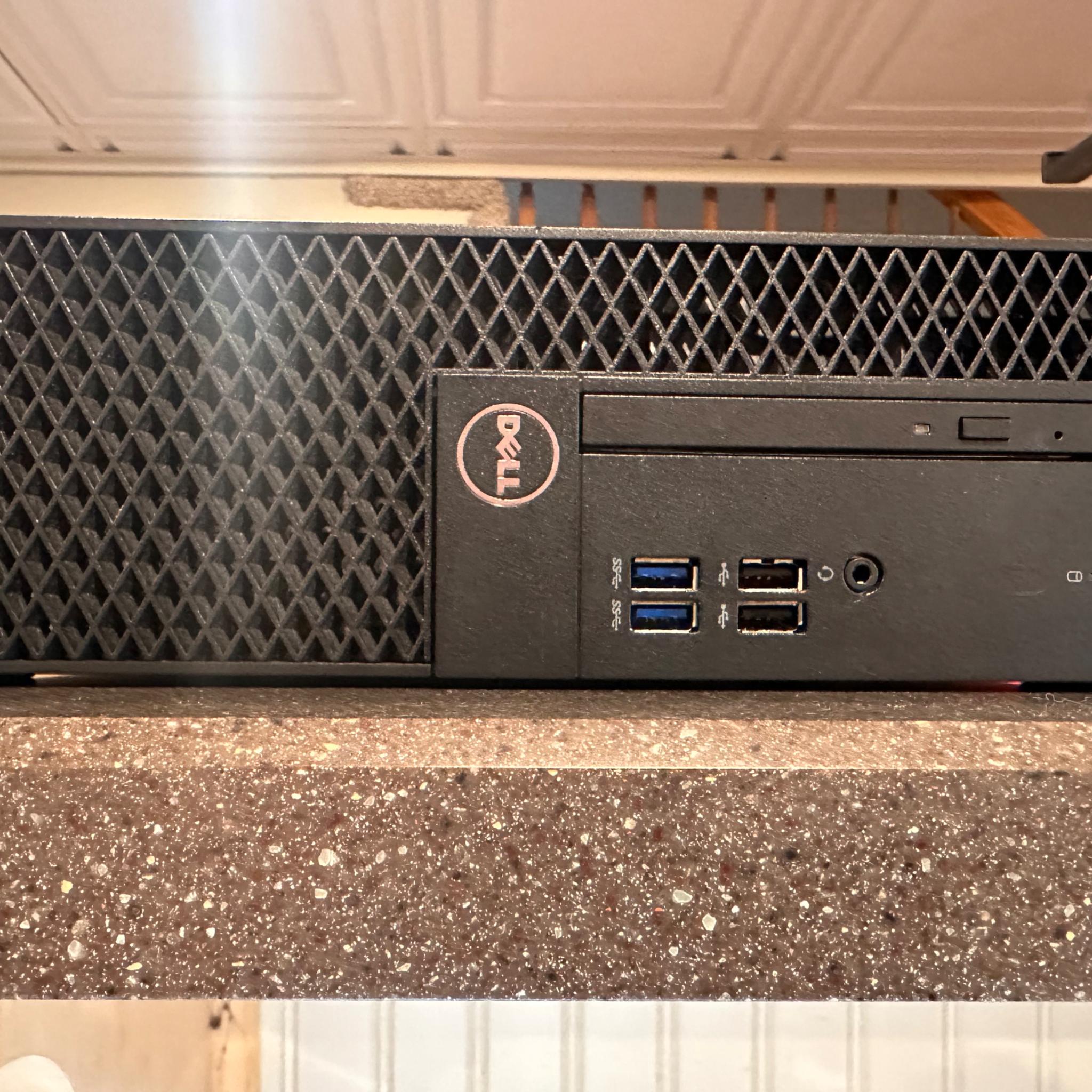 Dell Optiplex 3050 i3-6100 3.7Ghz 128GB SSD 8GB DDR4 R7 250