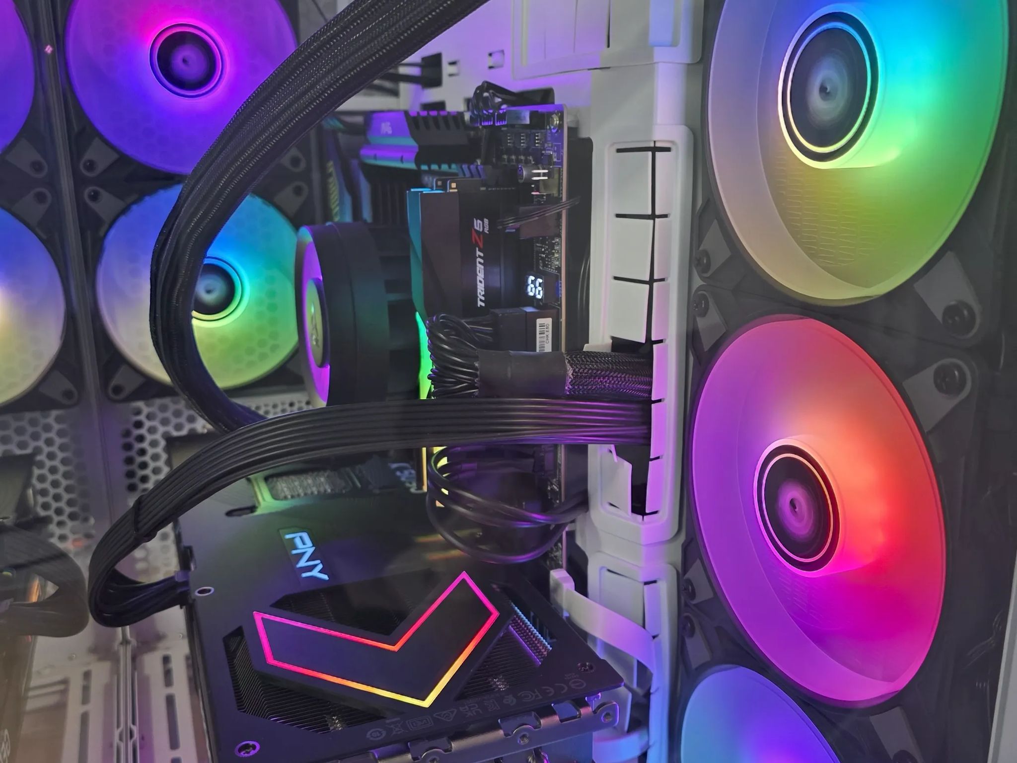9950X3D | RTX 5090 32GB | 96GB DDR5 RAM | 4TB NVMe SSD | MONSTER Gaming PC