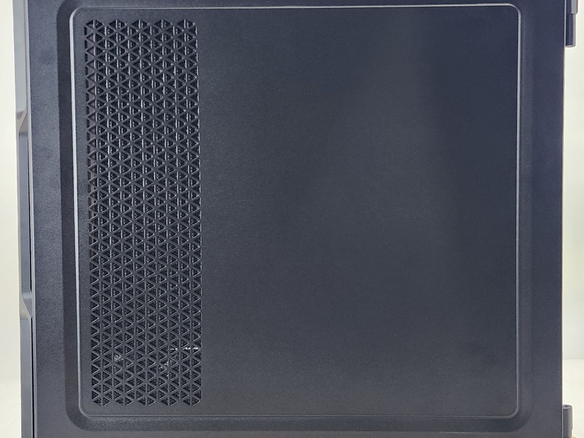 Gaming PC Ryzen 9 9950X 32GB RAM 2TB SSD RX 9070 16GB Windows 11 Computer