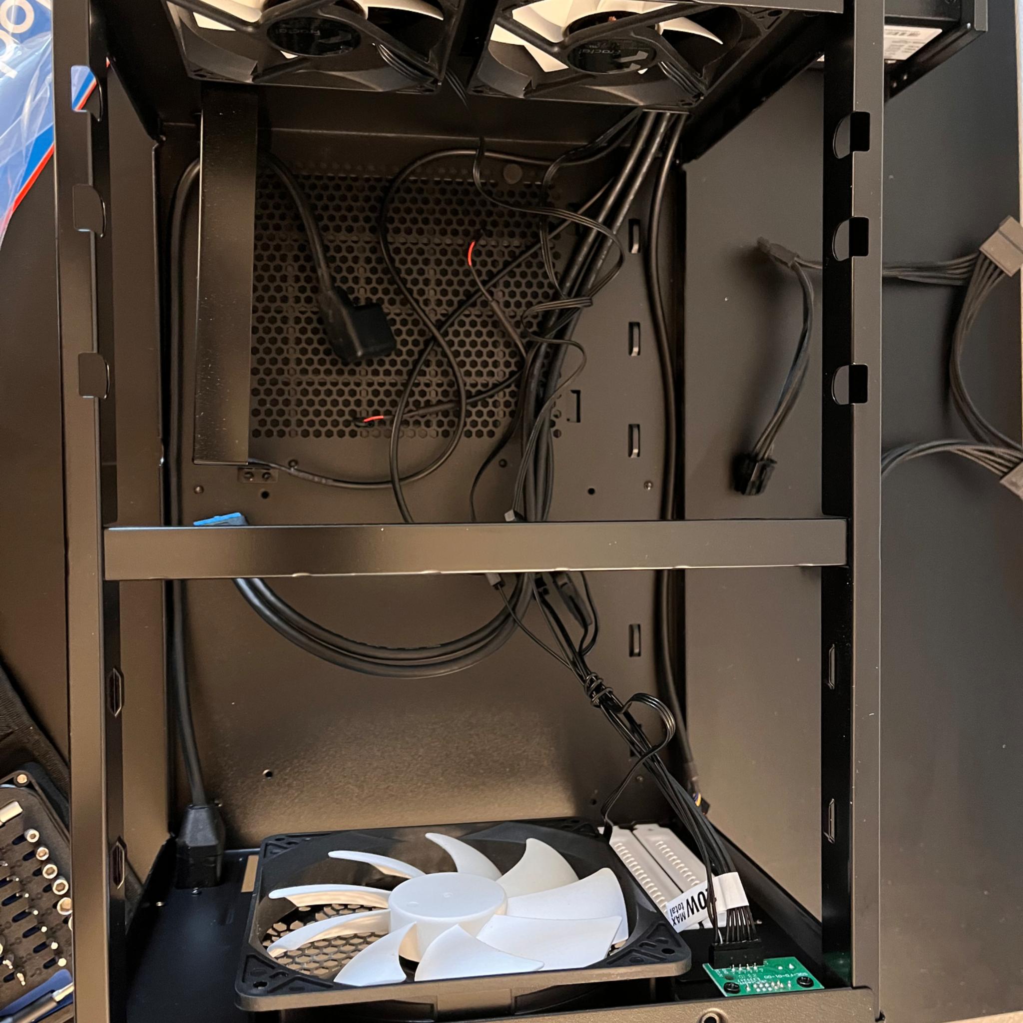 Fractal Node 304 - Like New