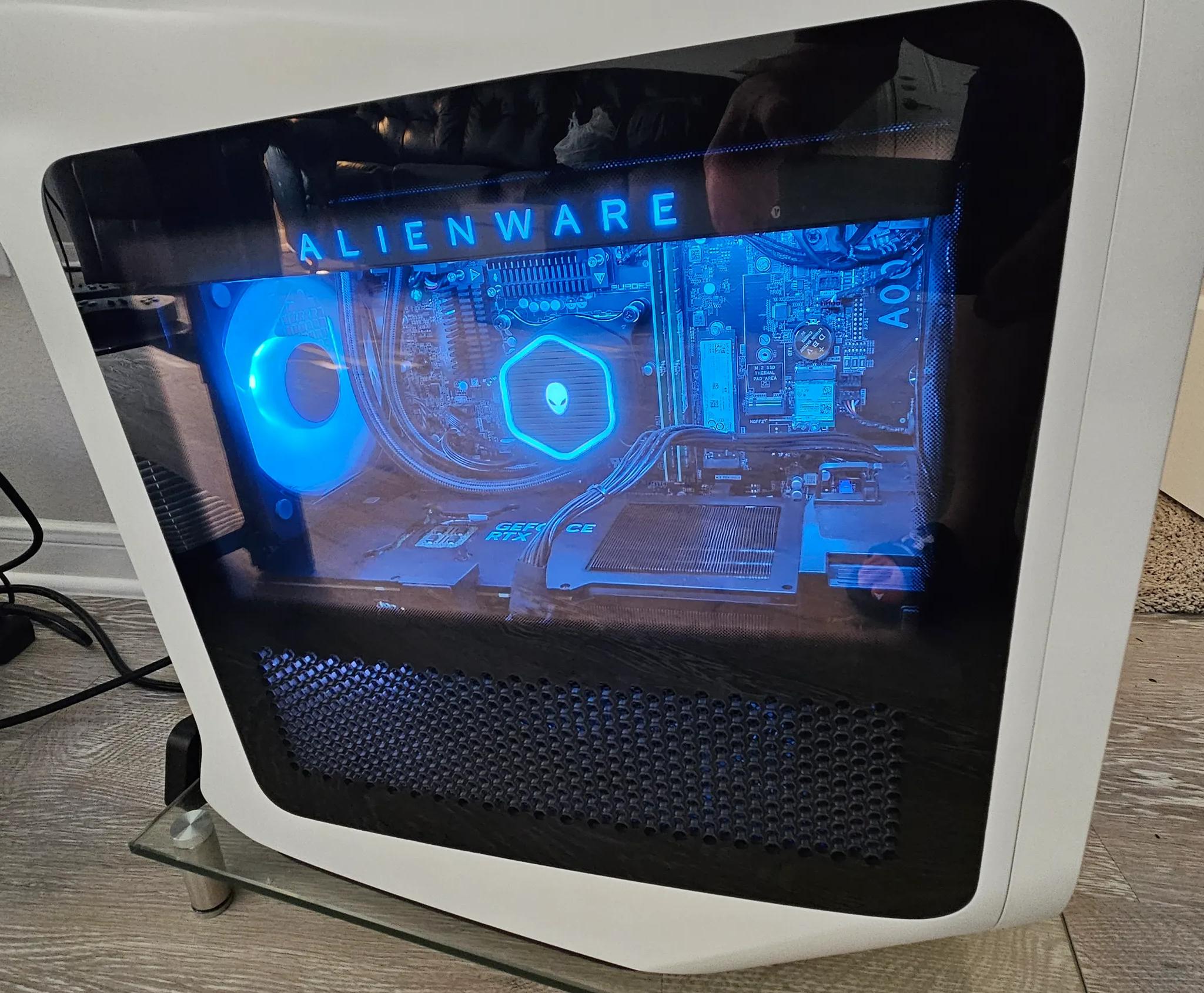 Alienware Aurora R15 | Nvidia Rtx 4090 | i9 13th Gen | 4TB NVMe + 2TB SATA | 1350W | liquid cooled