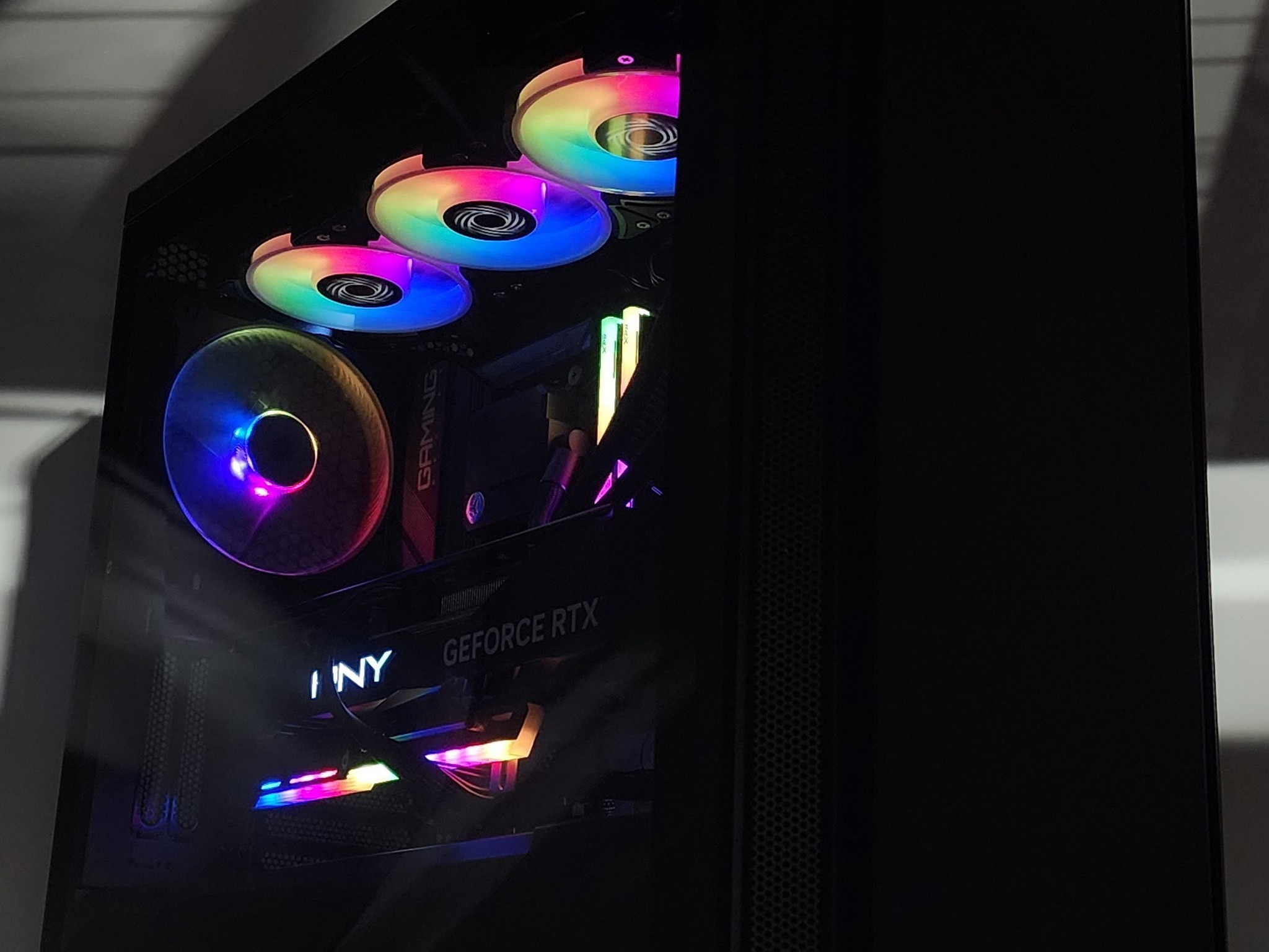 Gaming PC Ryzen 7 7800X3D 32GB RAM 1TB SSD RTX 4080 16GB Windows 11 PC