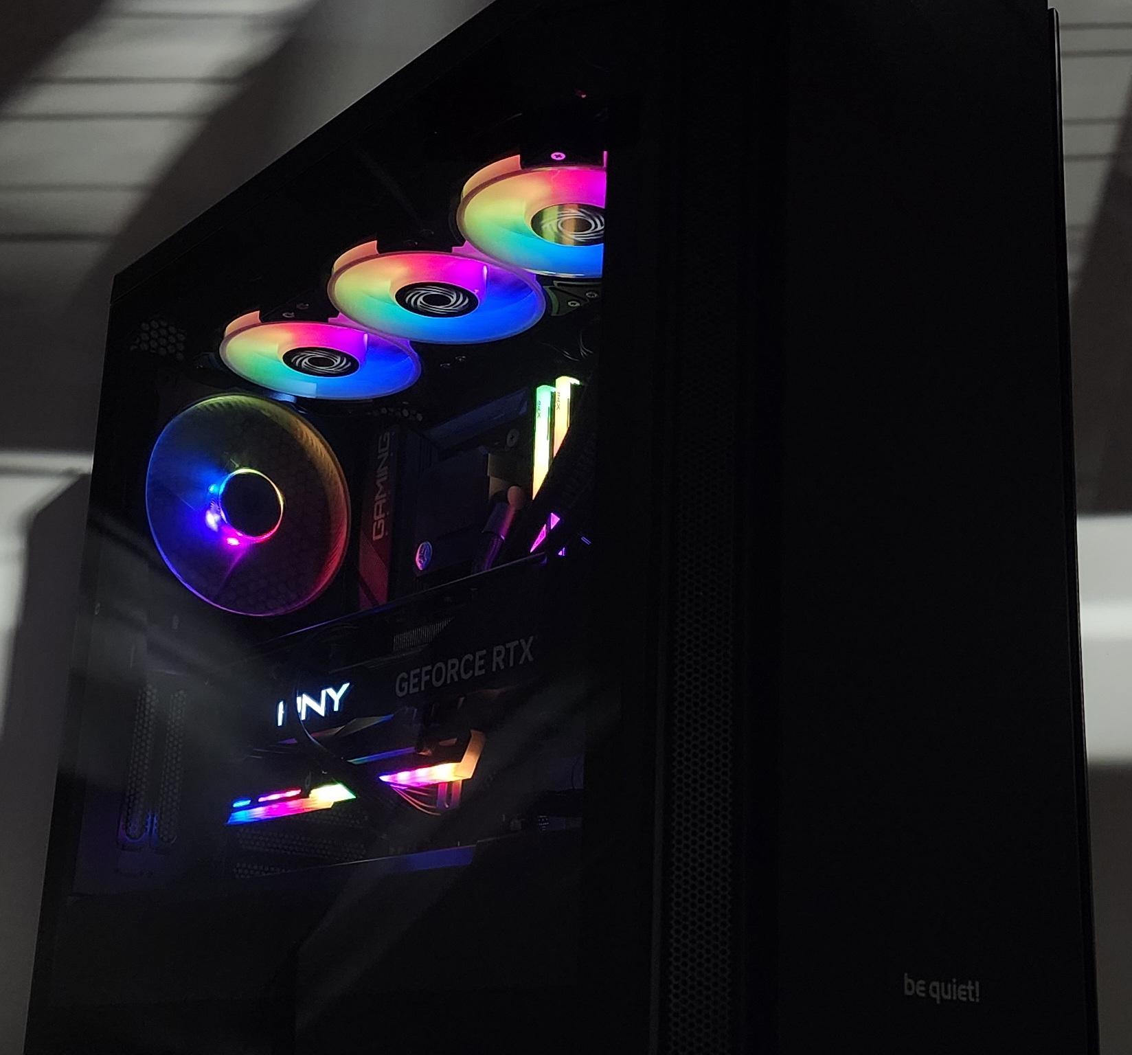 Gaming PC Ryzen 7 7800X3D 32GB RAM 1TB SSD RTX 4080 16GB Windows 11 PC