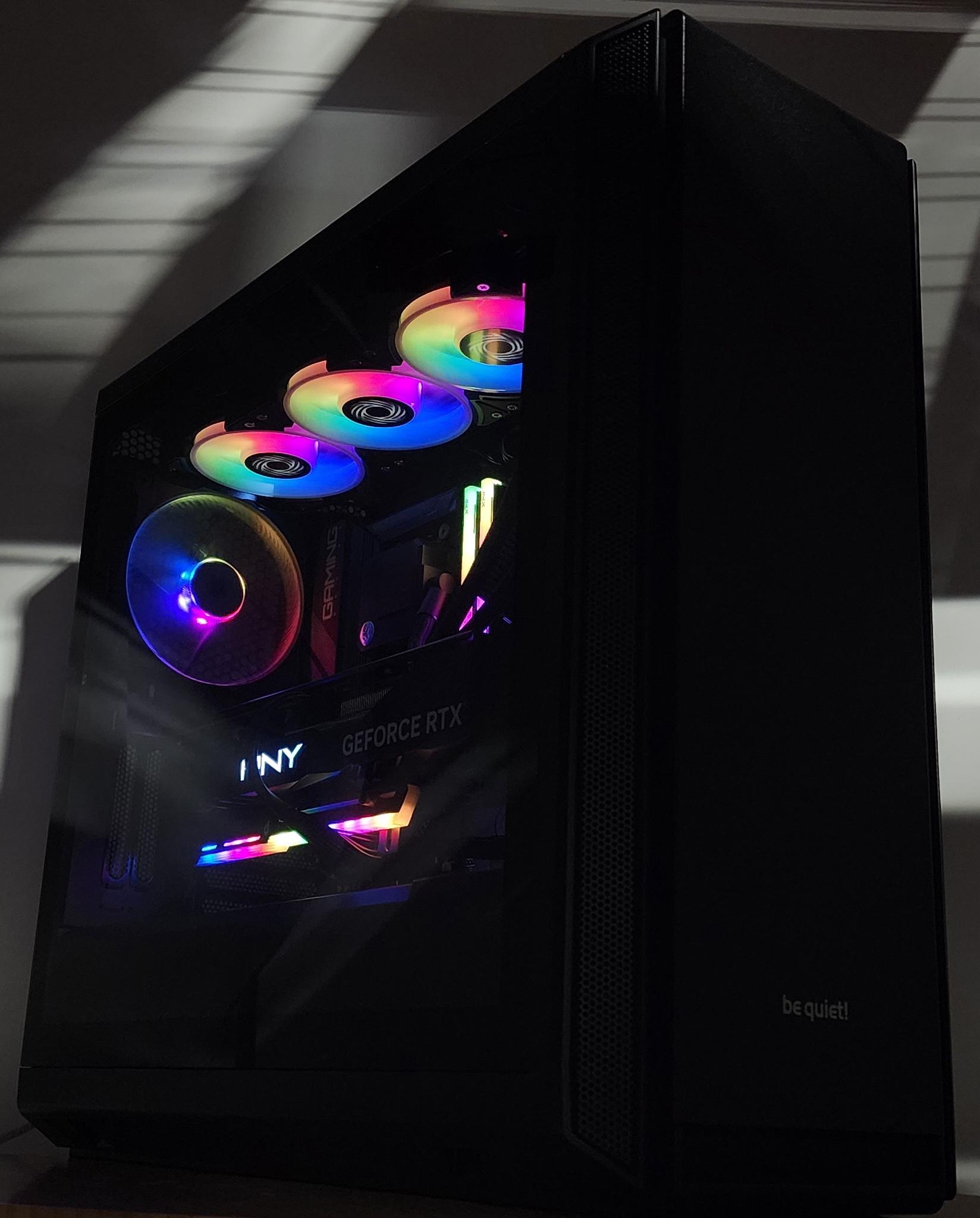 Gaming PC Ryzen 7 7800X3D 32GB RAM 1TB SSD RTX 4080 16GB Windows 11 PC