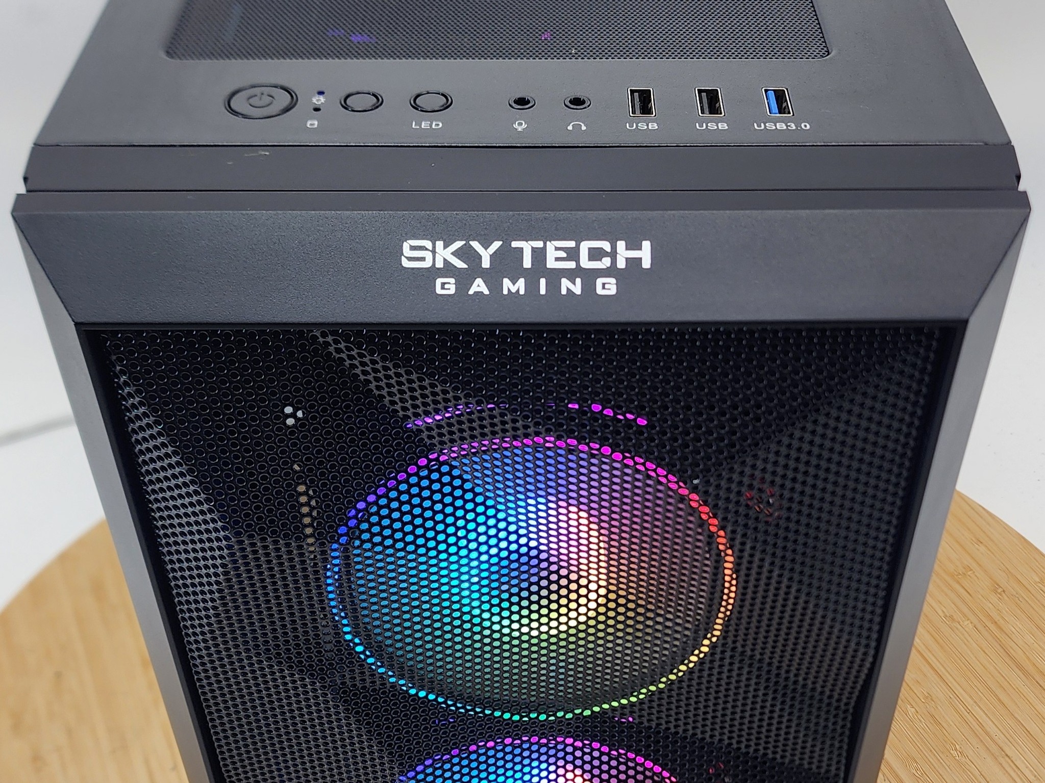 Gaming PC Ryzen 5 5600G 16GB RAM 1TB SSD RX 6500 XT 4GB Windows 11 Computer
