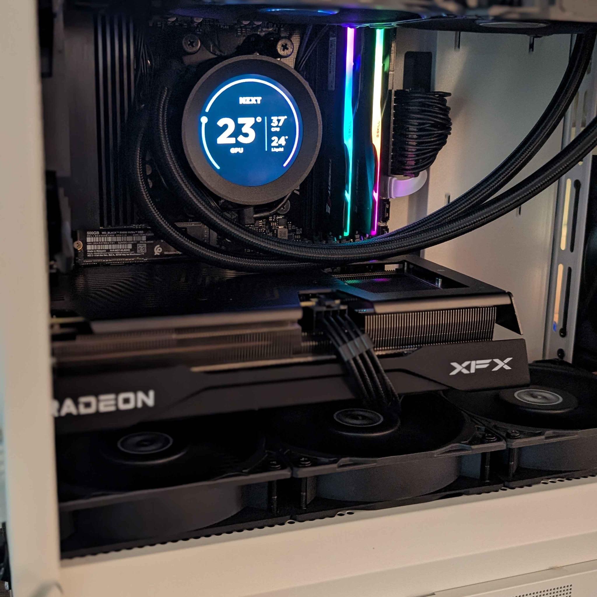 RX 9060 XT 16GB | Ryzen 5 7500X3D | 32GB DDR5-6000 | 1TB NVMe | Corsair RMe 850W