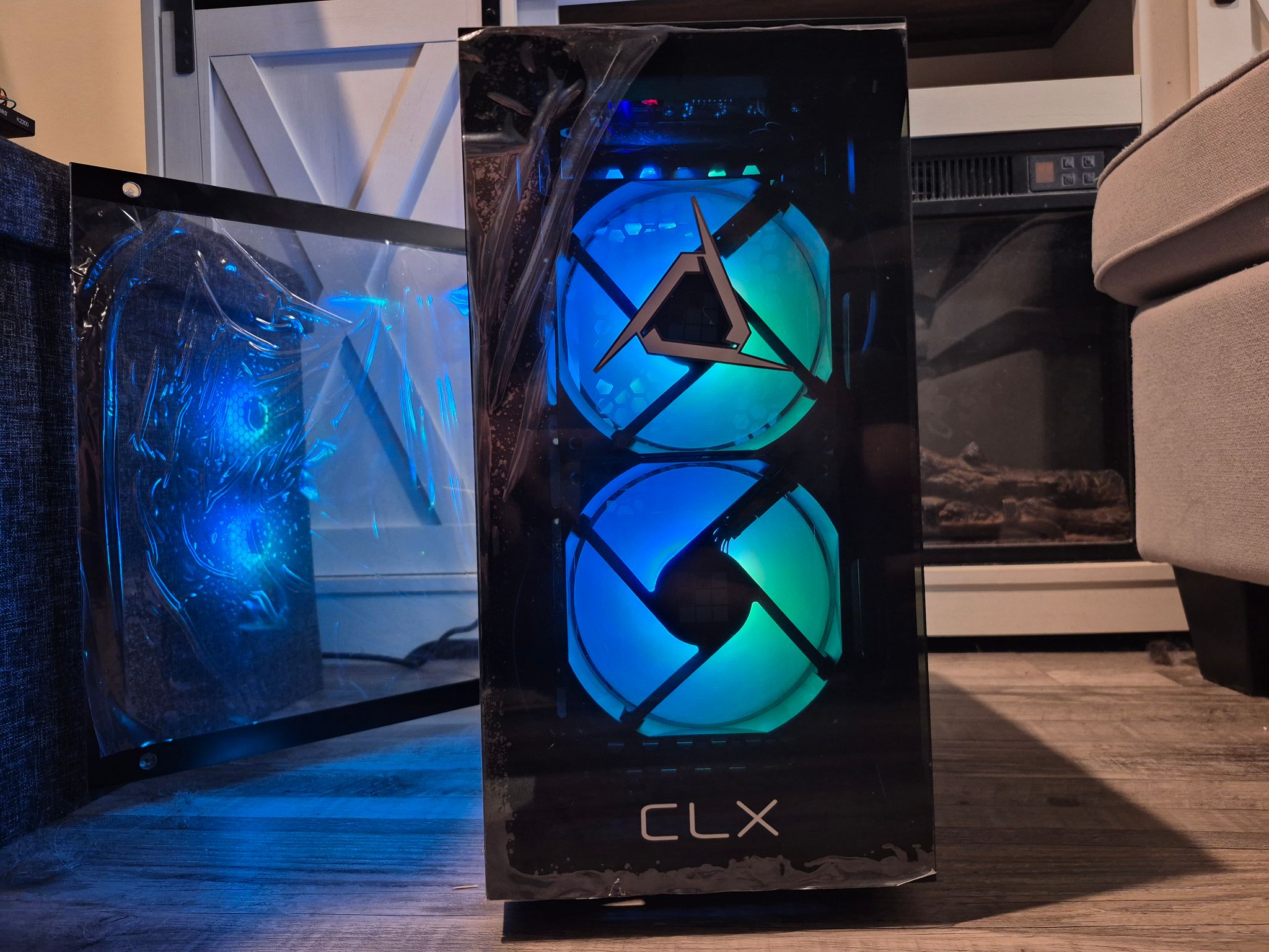 Budget Essentials | i5-7600K, RX 580 8GB 2048SP, 16GB RAM, 512GB SSD, Win11