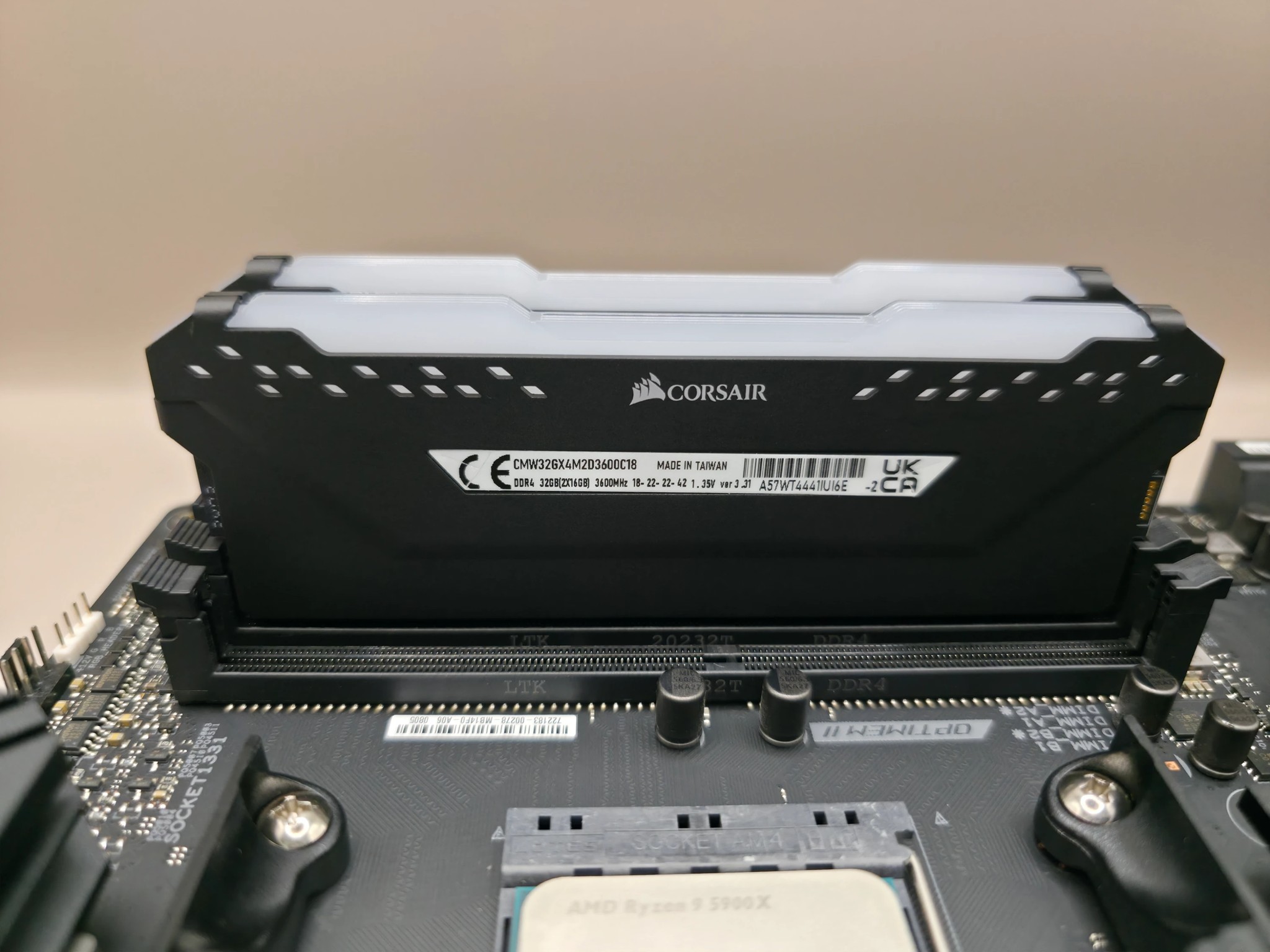 AMD Ryzen 9 5900x with Asus ROG Strix B550-F Gaming Mobo, 32 GB CORSAIR VENGEANCE RGB DDR4 3600MHz