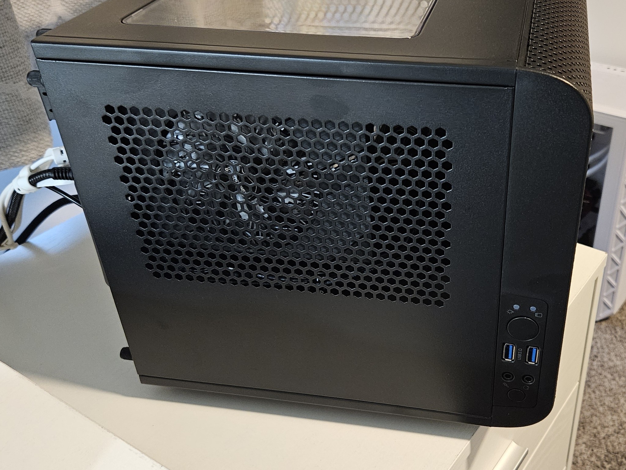 Beginner's Budget Intel 1080p Gaming PC ALL NEW BUILD ITX Form Factor