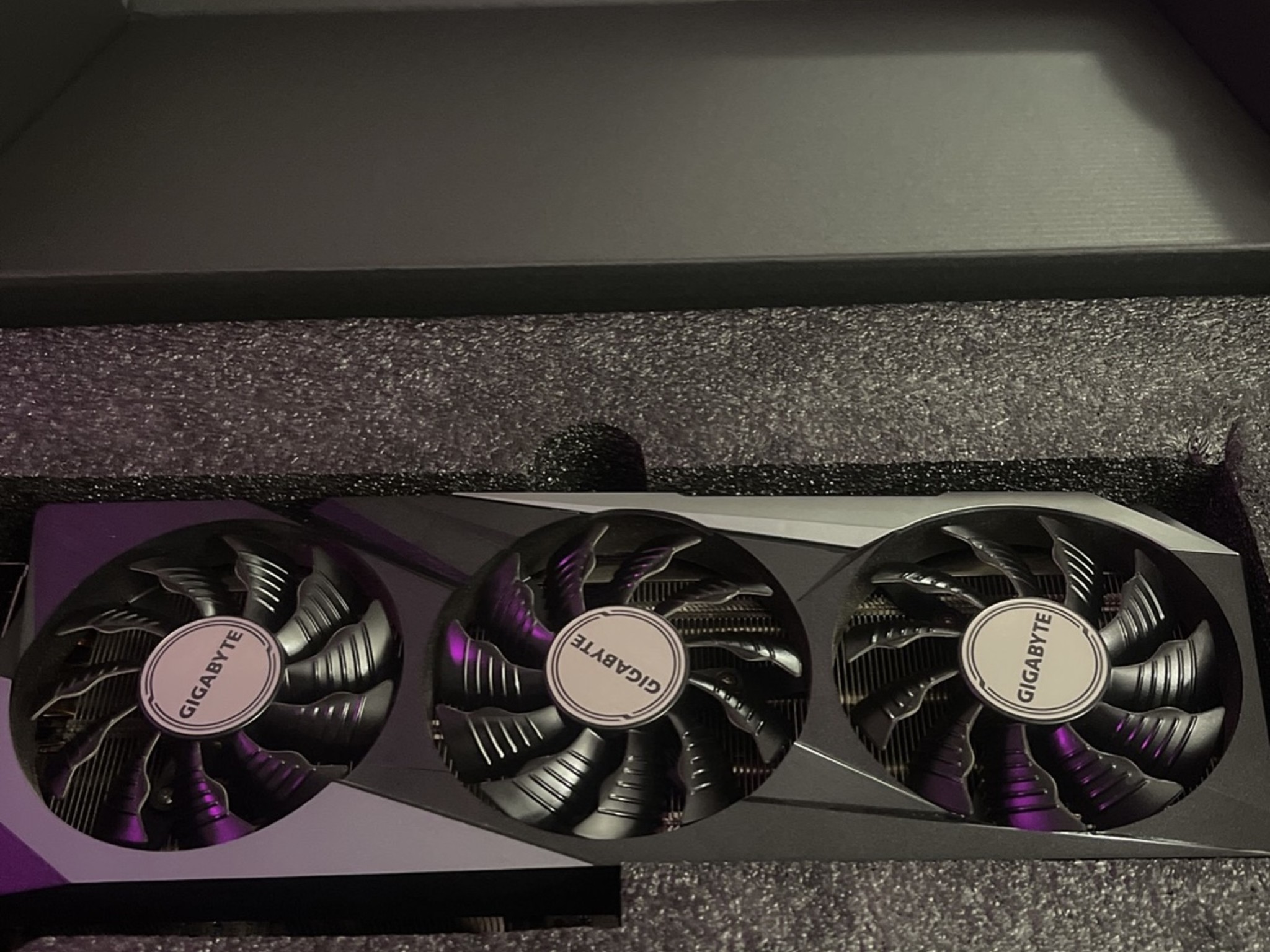 Gigabyte Rtx 3070 rev 2.0