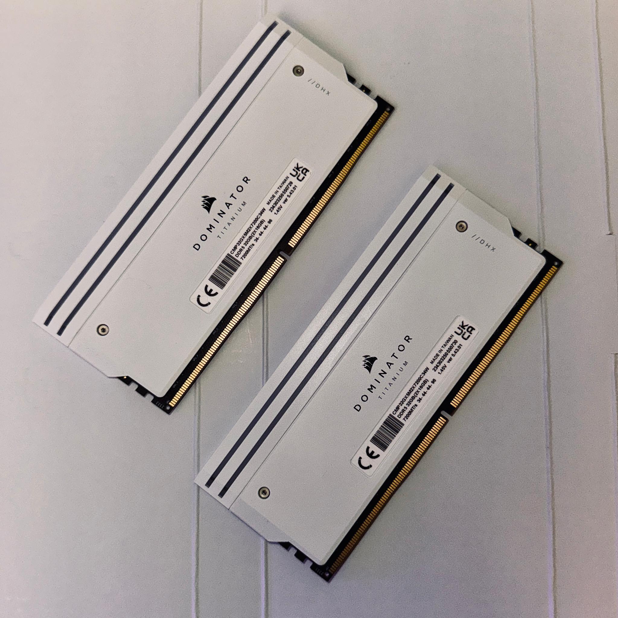 🤍 Corsair Dominator Titanium 32GB DDR5 7200MT/s White Premium Memory Kit 🤍