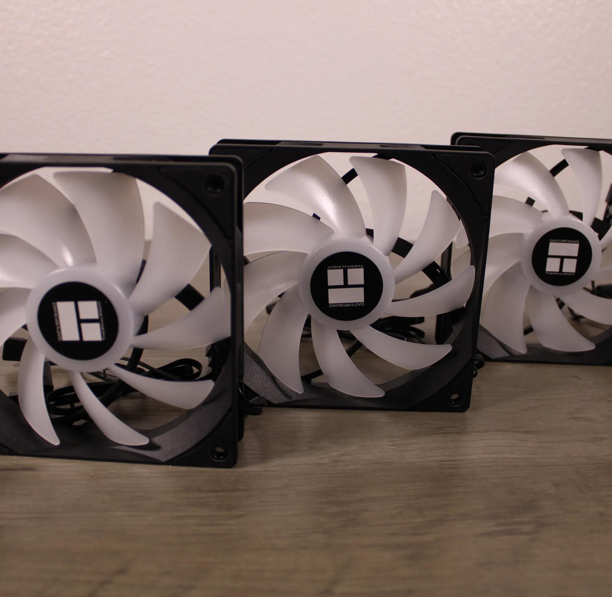 3 Thermaltake 120mm Case Fans| PWM ARGB Fans with S-FDB Bearings | BRAND NEW