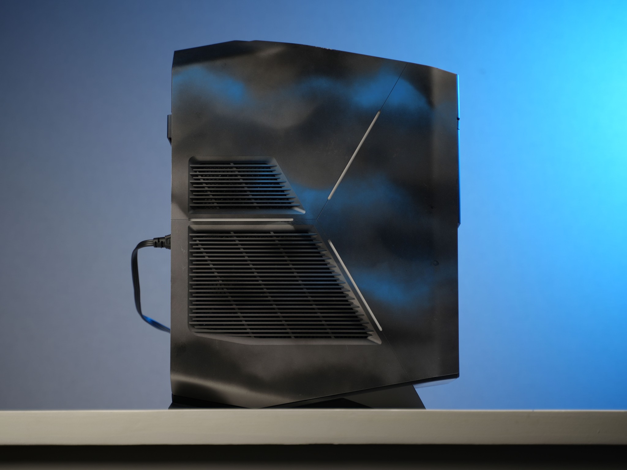 “ALIENS3FORM” GTX 1080 Intel Core i7 8700 16GB .9TB Windows 11 Gaming PC Powerhouse