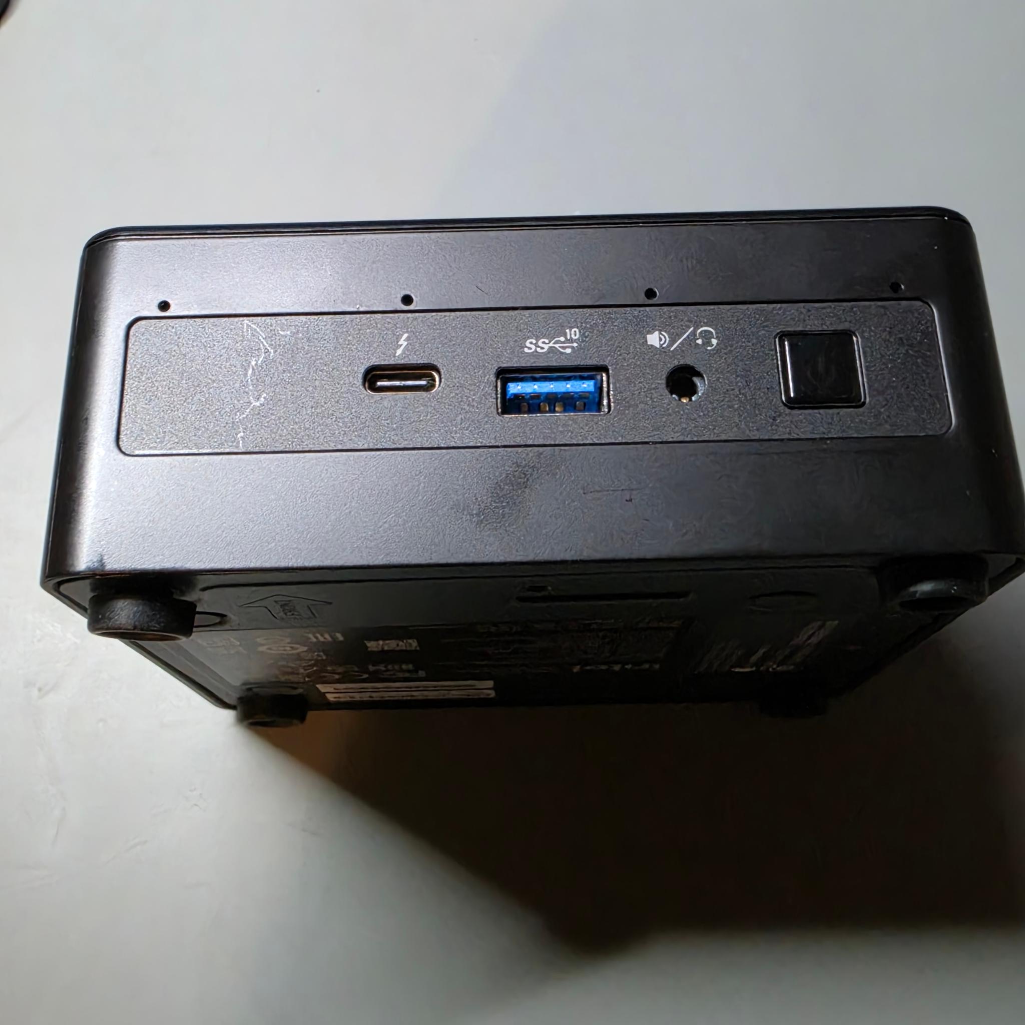 Intel NUC SWNUC11PAHi700 i7 1165G7 + 32gb DDR4 + 512gb ssd + PCIE 5.0 GPU Dock