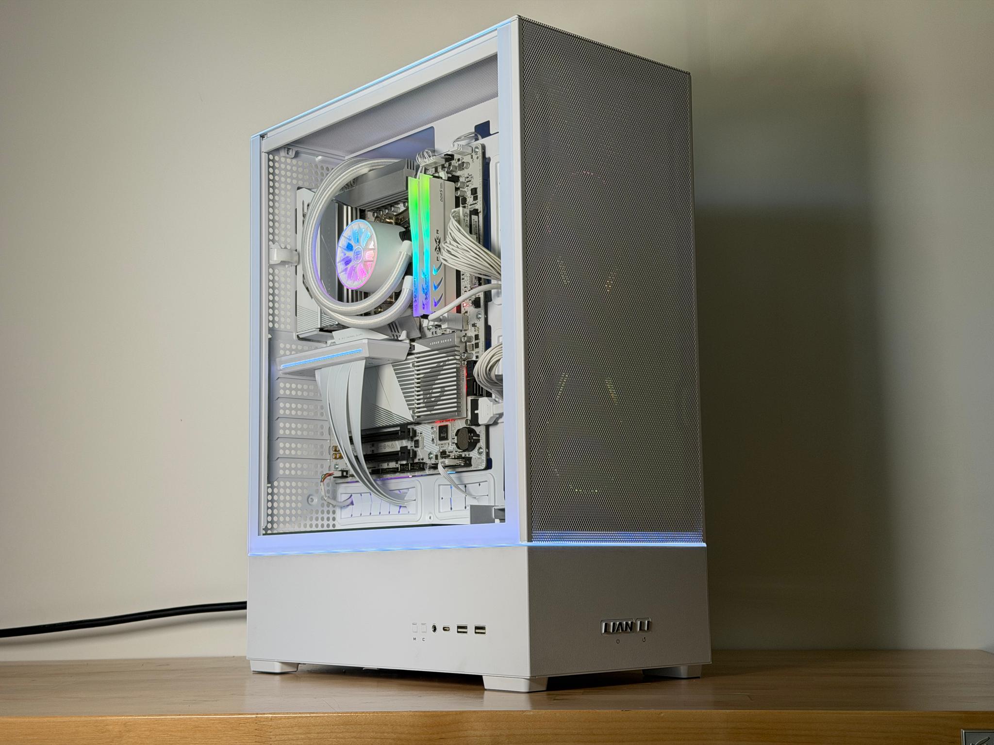 RTX 5070 Ryzen 9 9900x Gaming PC