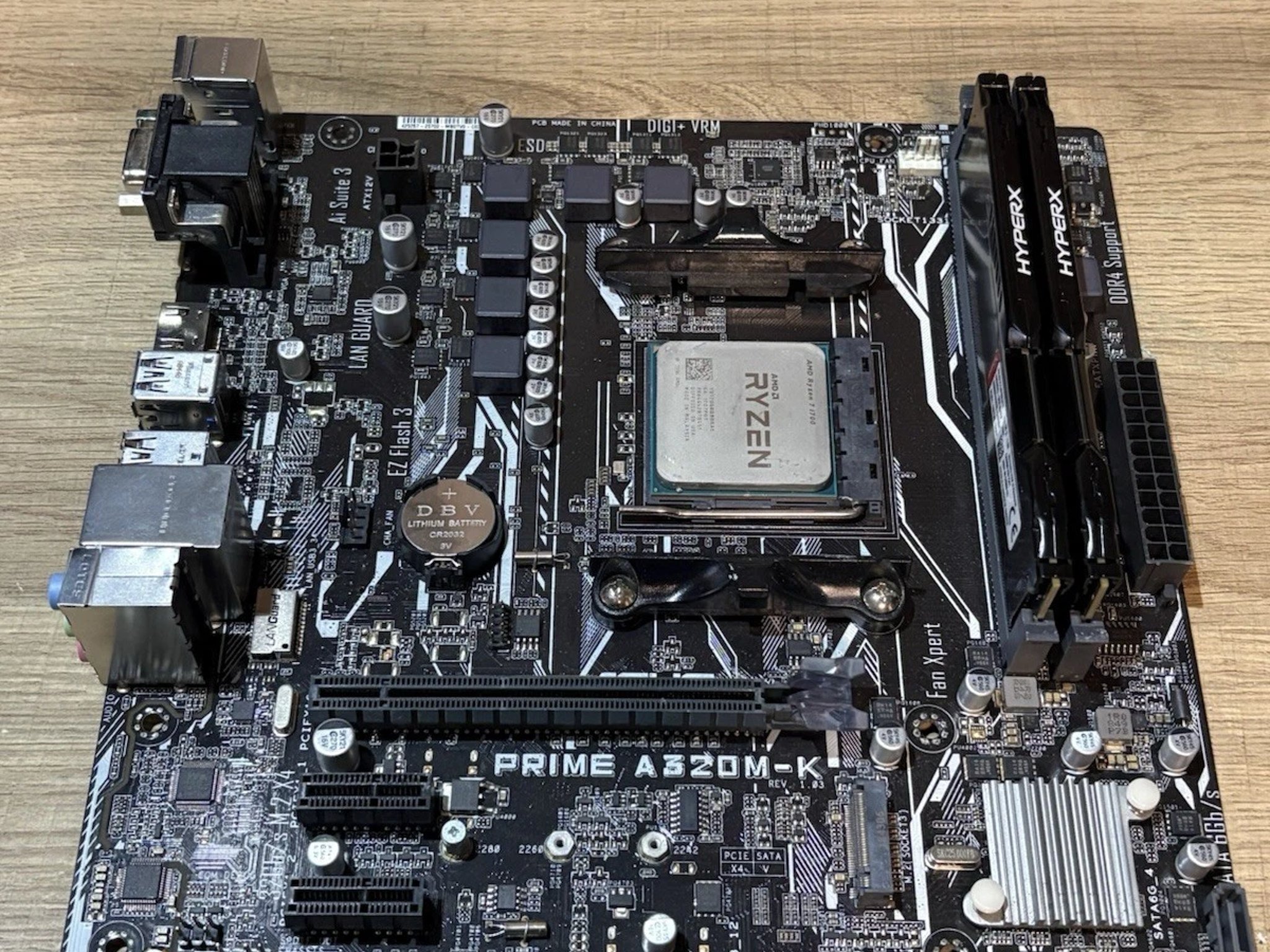 AsRock A320-M, Ryzen 7 1700, 2x8GB DDR4 RAM