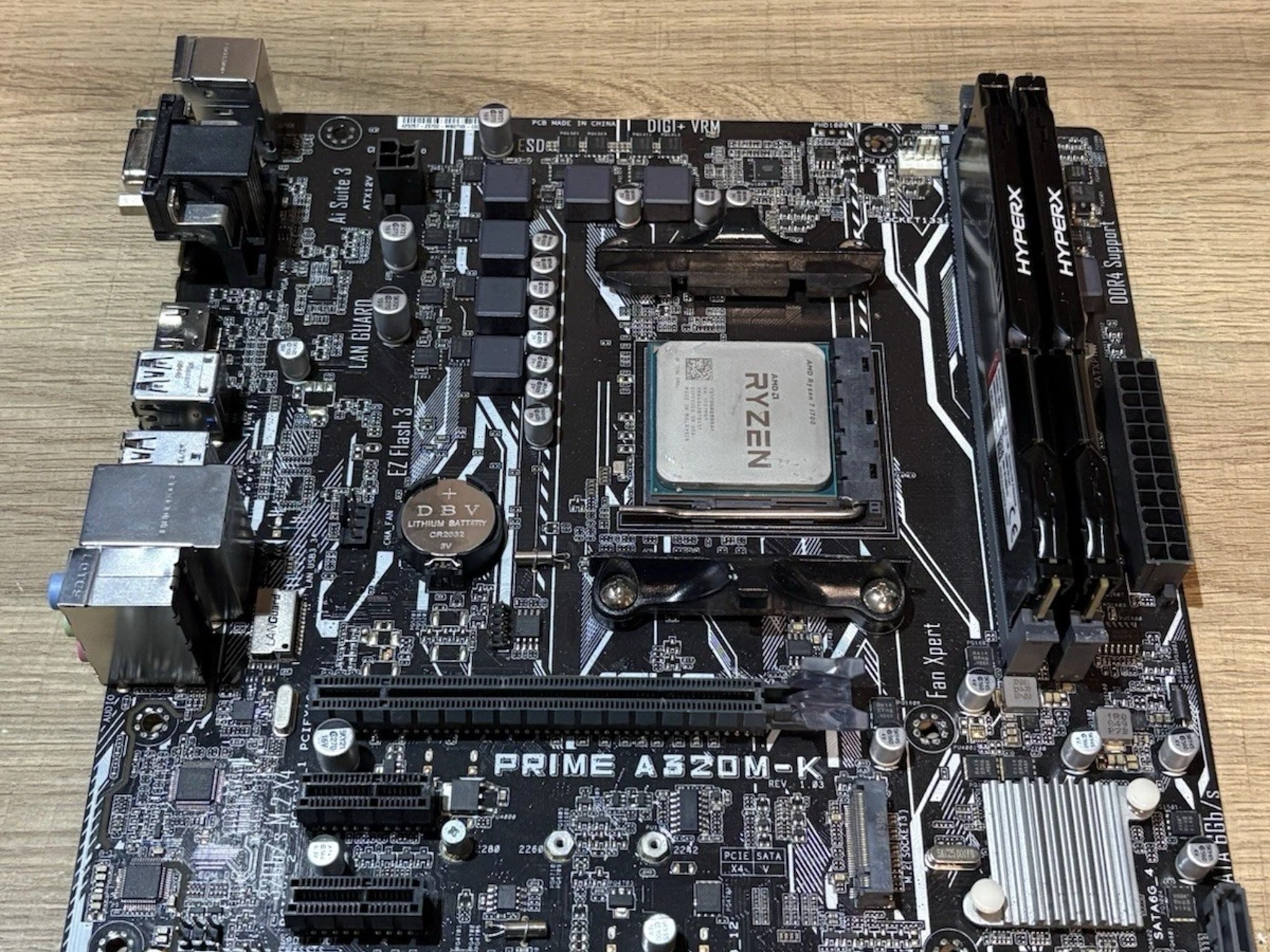 AsRock A320-M, Ryzen 7 1700, 2x8GB DDR4 RAM