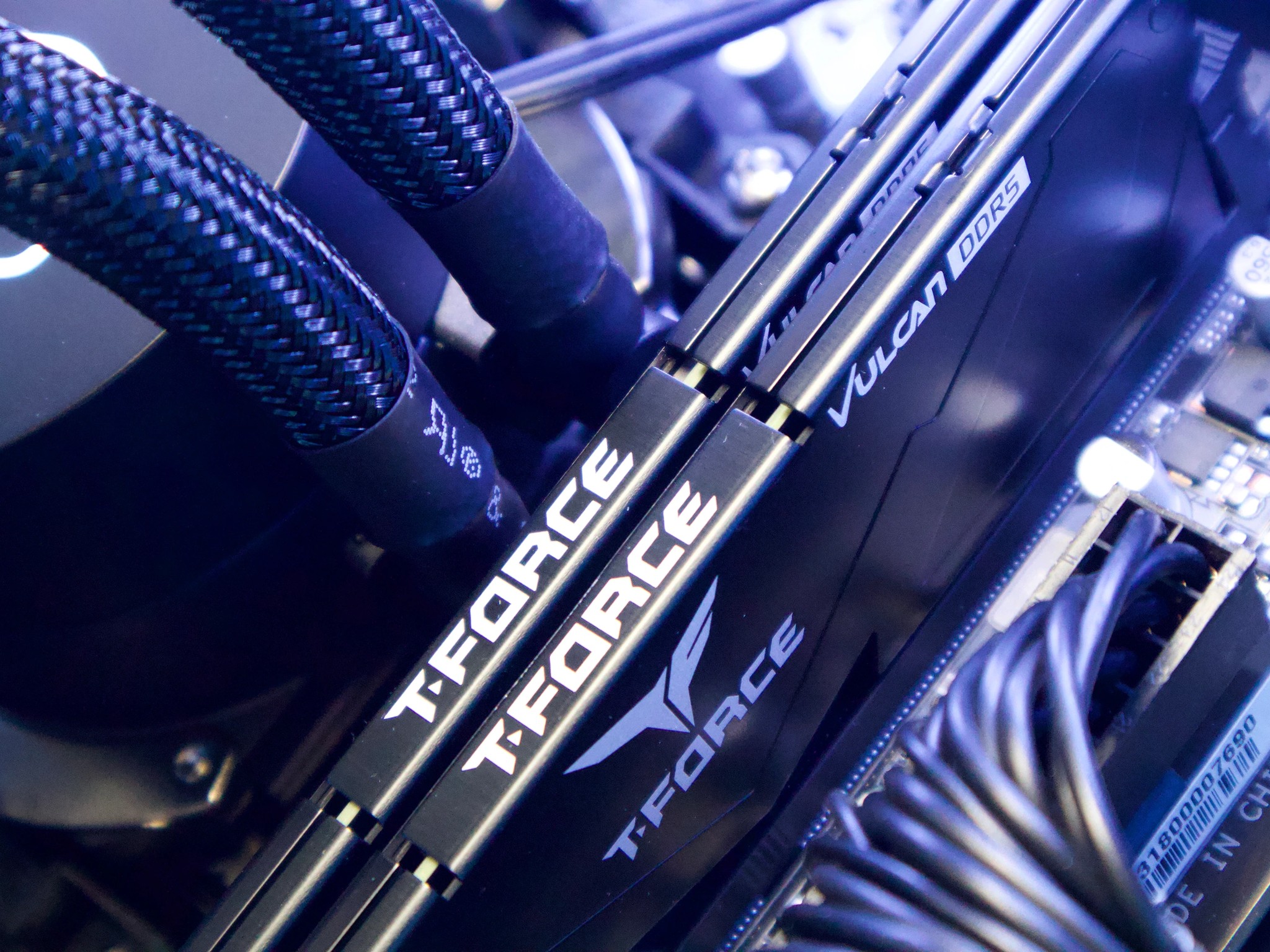 🌩️ 💙🖤💜 Gaming PC | RTX 4070 🟣 Ryzen 5 7500F ⚫ 32GB RAM 🔵 1TB NVMe 🌩️