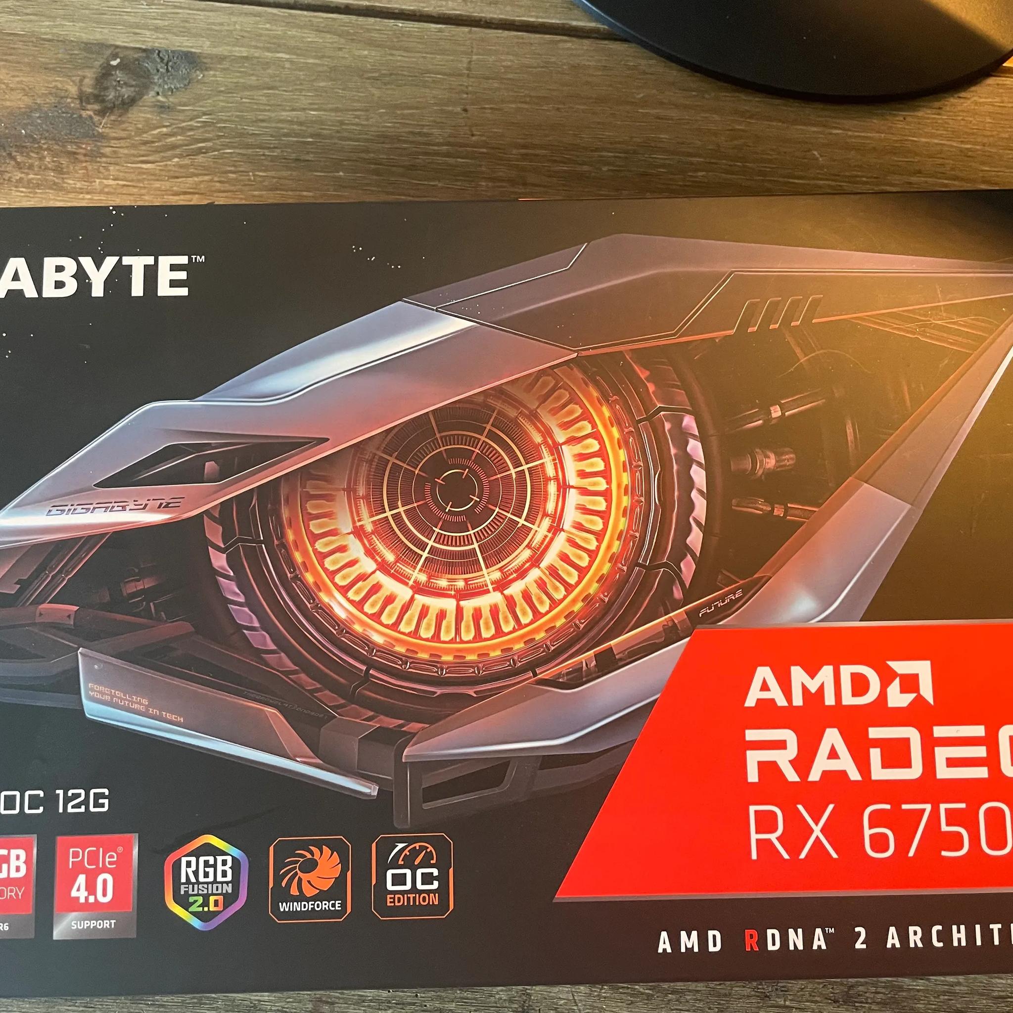 Gigabyte Radeon RX 6750XT Gaming OC