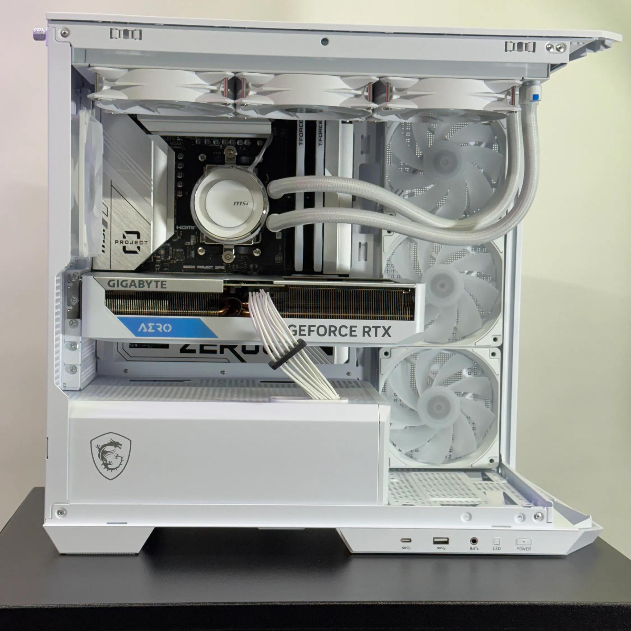 Almost Heaven II 🪽🪽 Aero 4070 SUPER OC ☀️ AMD Ryzen 7600X 🌙32GB RAM DDR5 ✨1TB m.2 📖 White Build