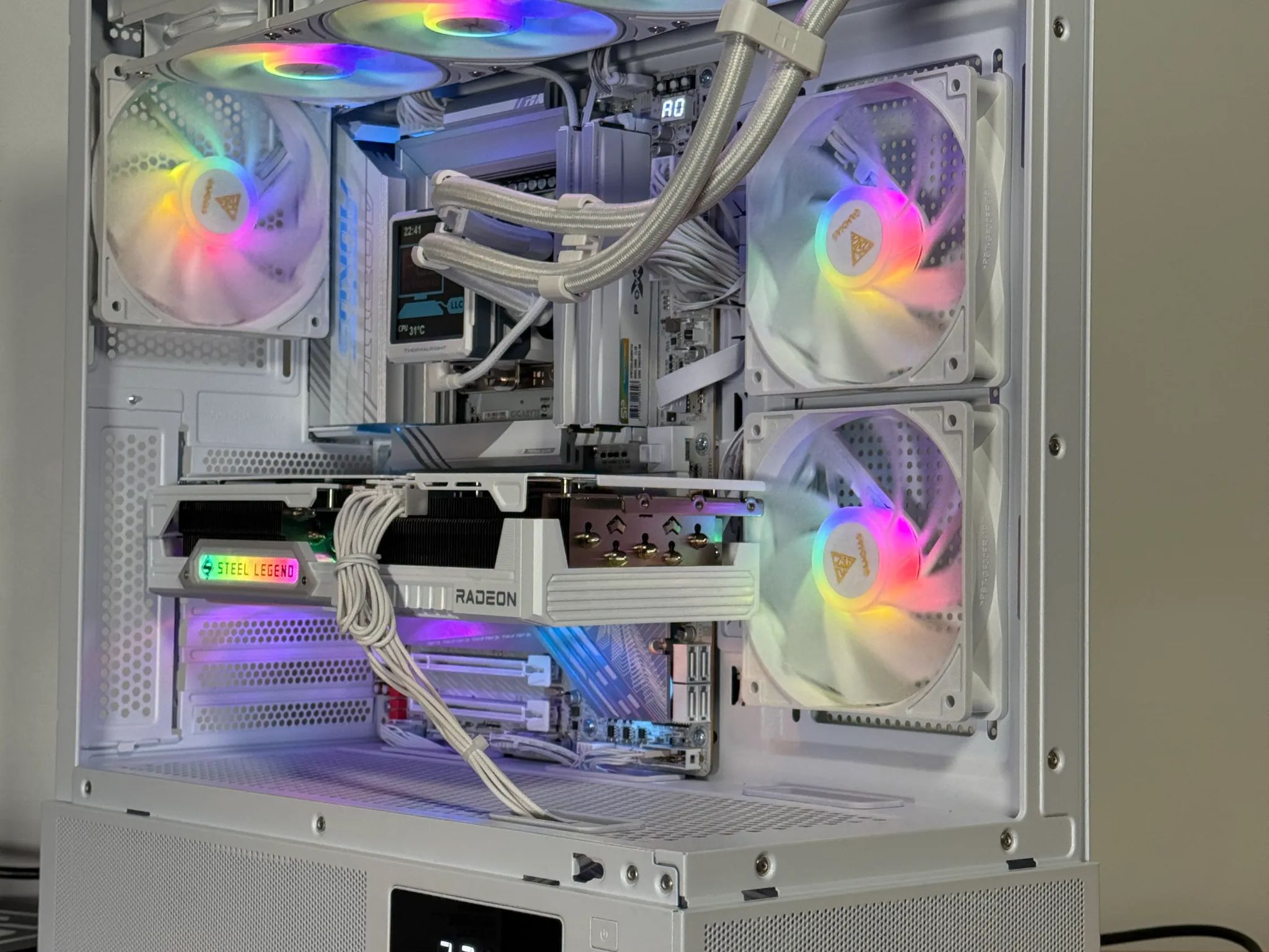 Intel Core Ultra 7 265k RX 9070XT Gaming PC
