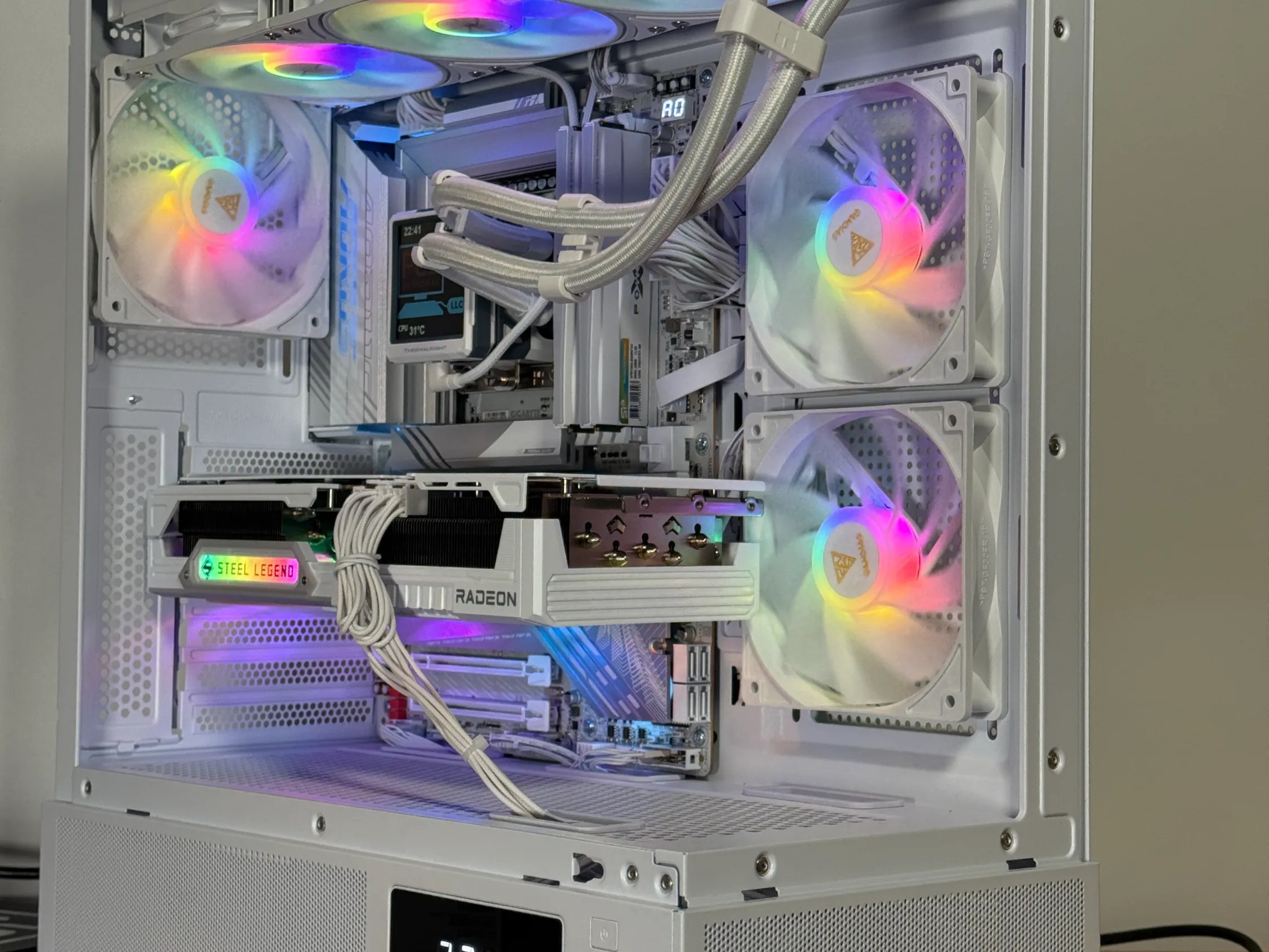 Intel Core Ultra 7 265k RX 9070XT Gaming PC