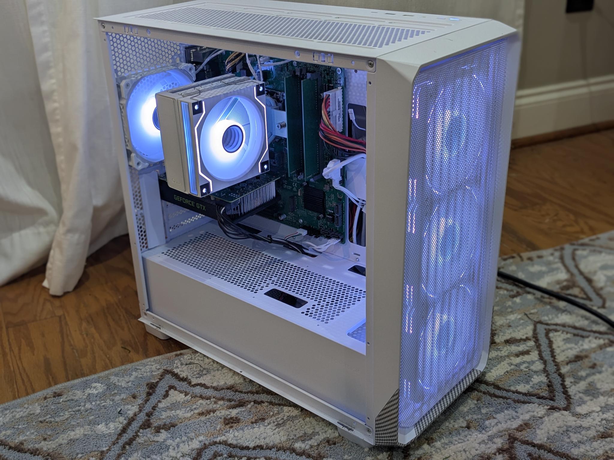 144+ FPS Fortnite | Scratch and Dent | i7-8700, 16GB RAM, GTX 1660