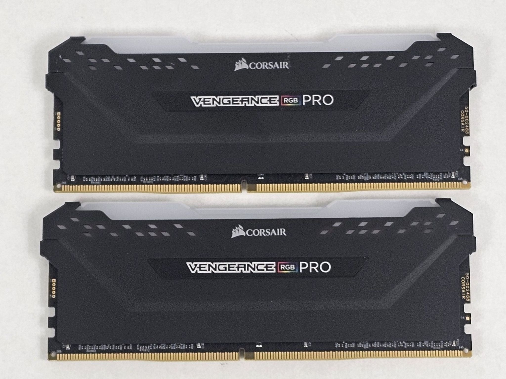 32GB DDR4 (2x16GB) CL18 3600MT/s Corsair Vengeance RGB PRO