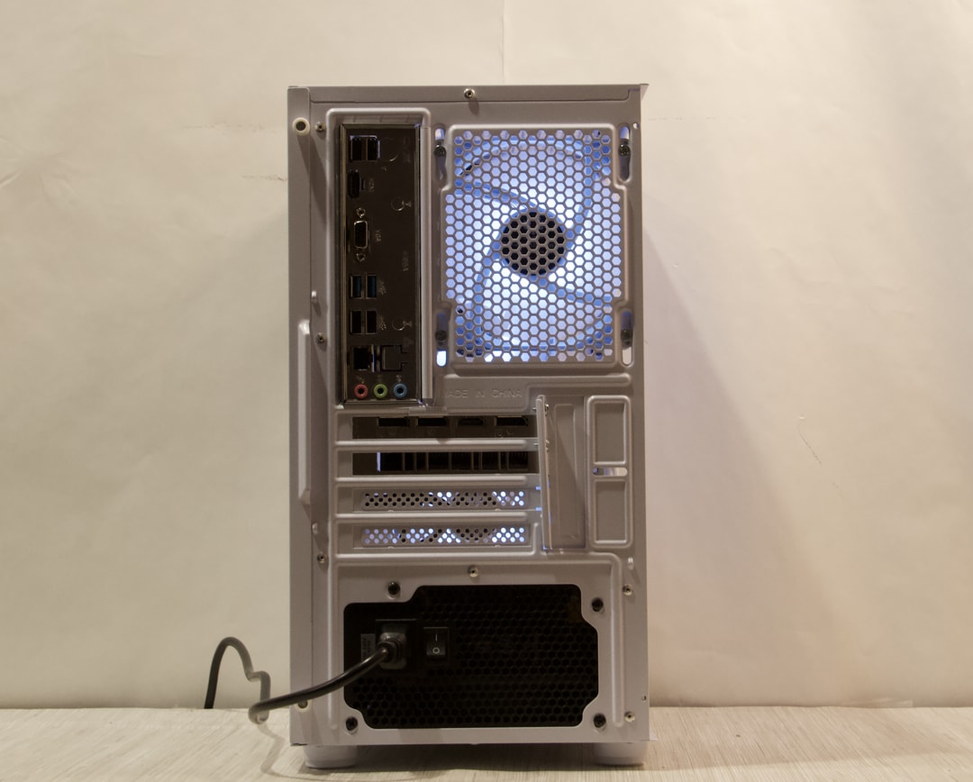 RTX 2060 Super, Ryzen 5 2600, 16GB DDR4, 1TB NVMe SSD, WiFi
