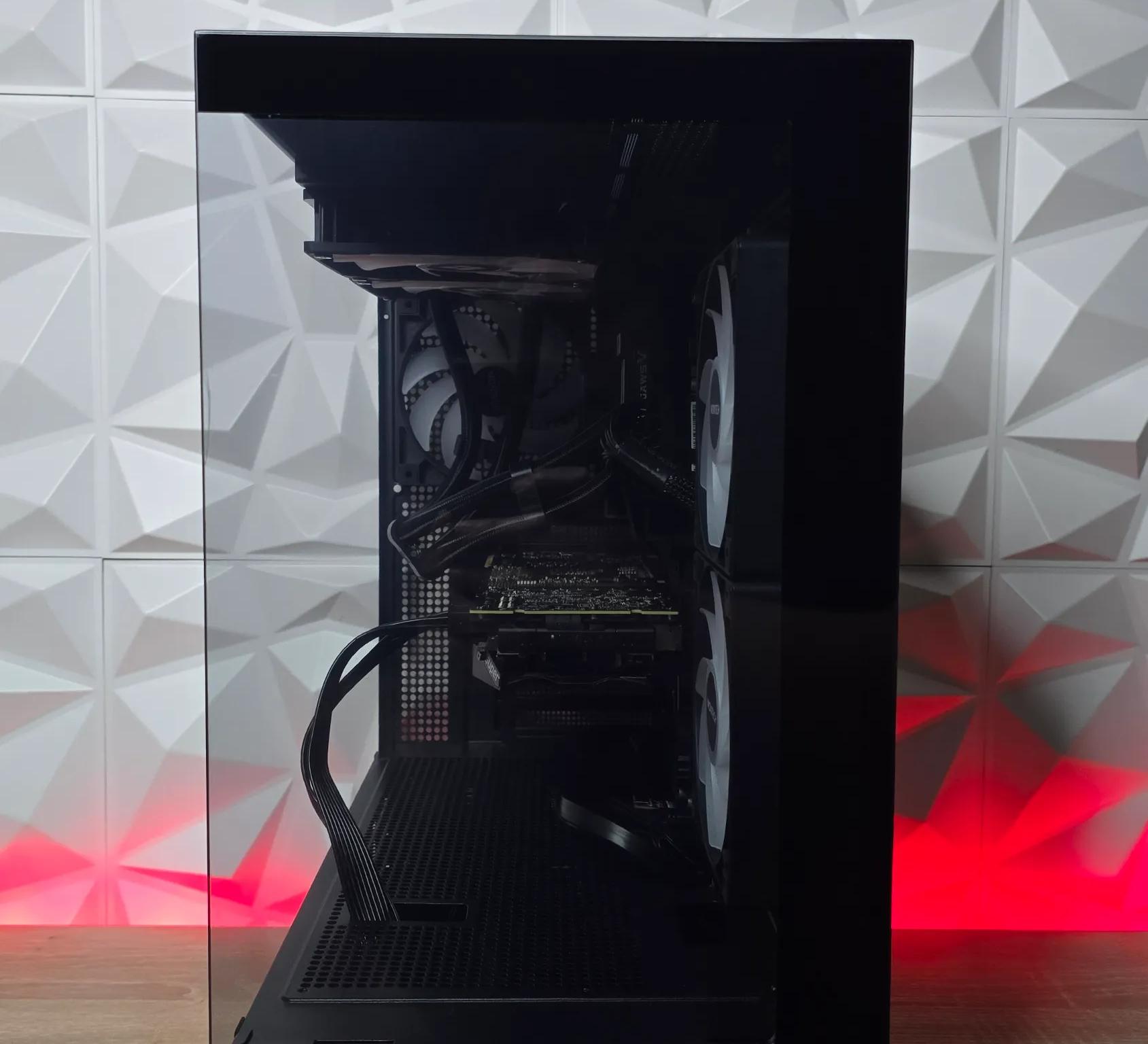 RTX 2080 Super - Ryzen 9 3900x - 32 GB Ram - WiFi - 1TB SSD