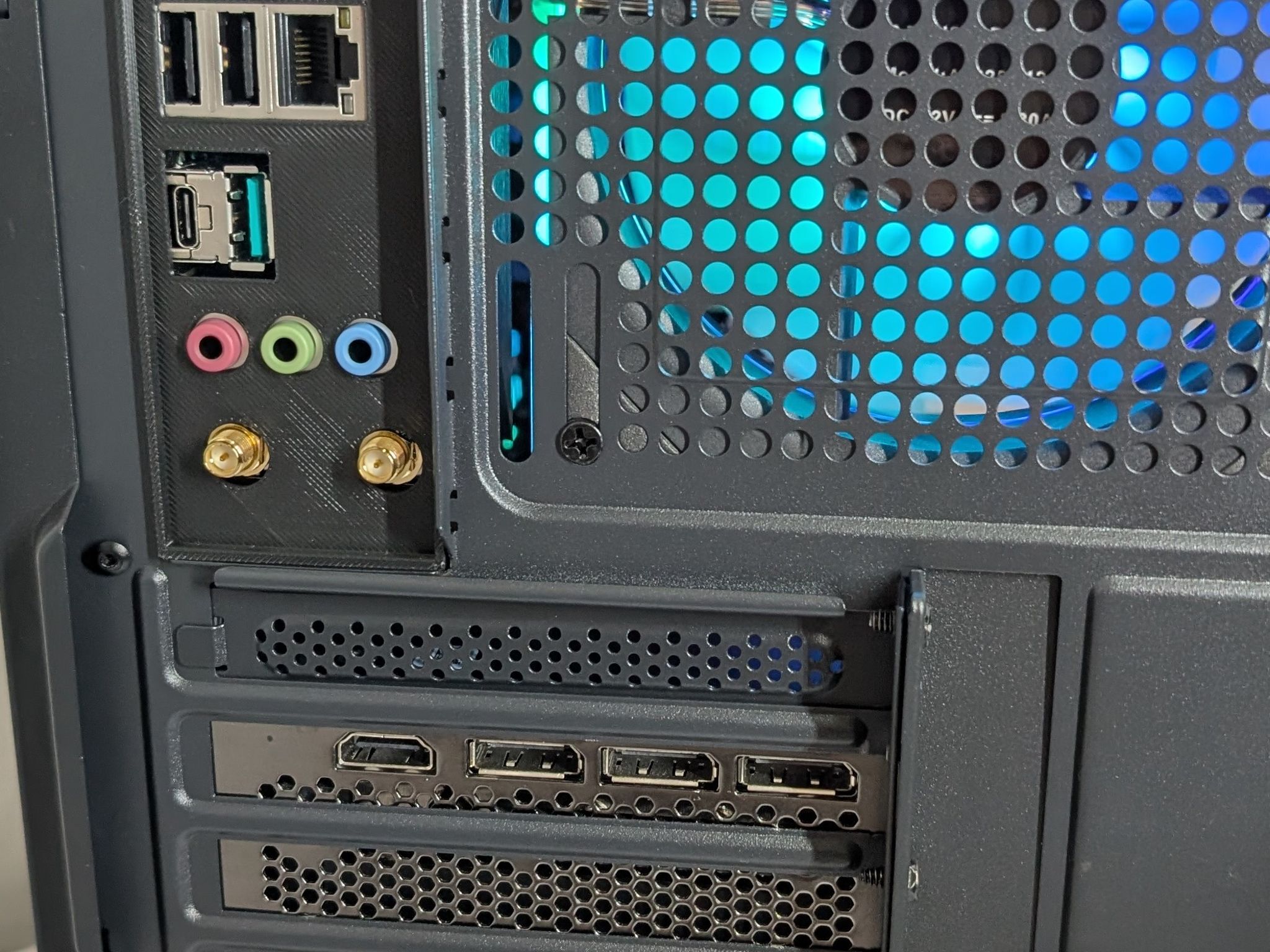 RTX 3090 | I5 12600KF | 16GB DDR5 | 1TB NVME | 1000W PSU