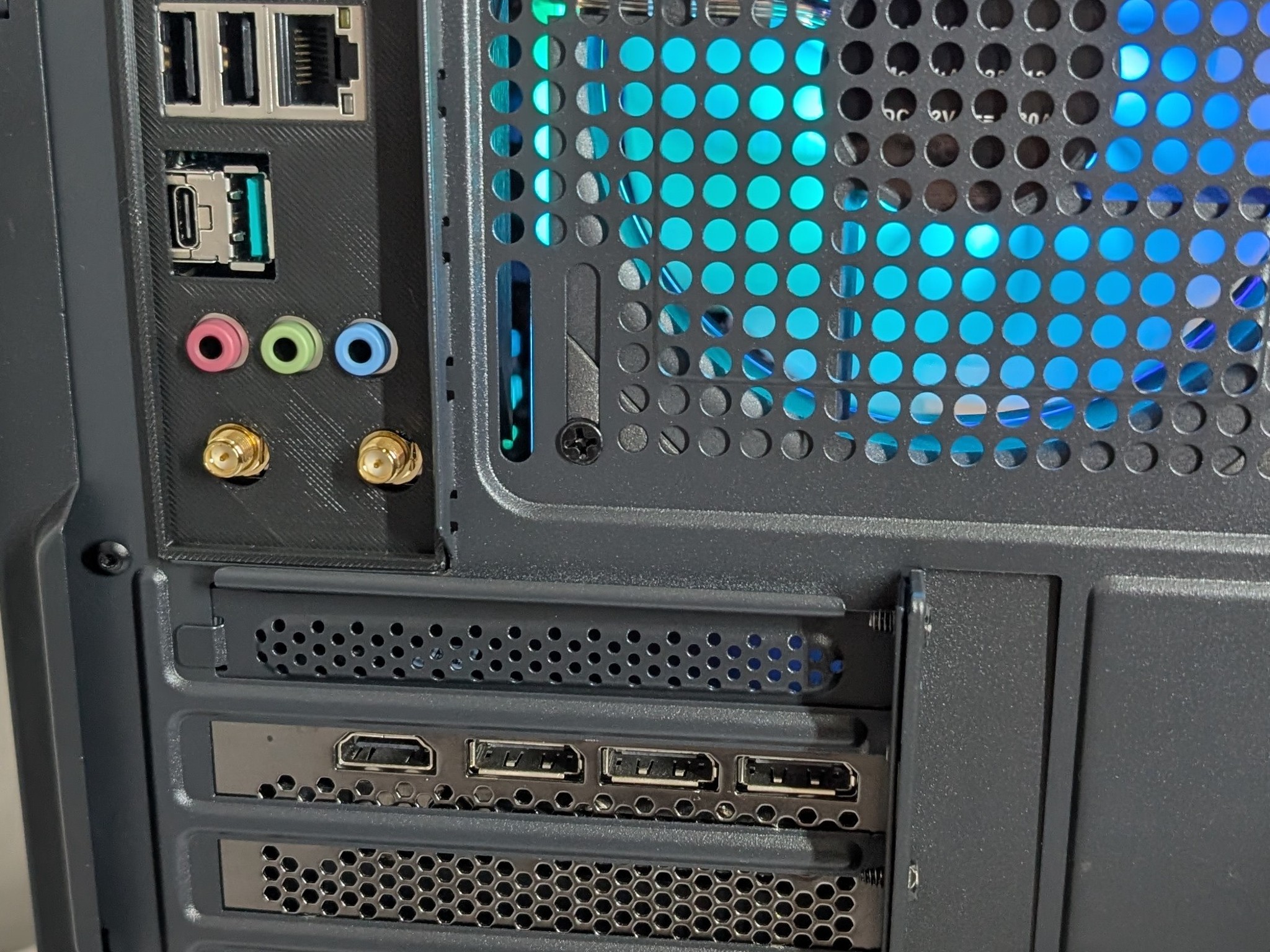 RTX 3090 | I5 12600KF | 16GB DDR5 | 1TB NVME | 1000W PSU