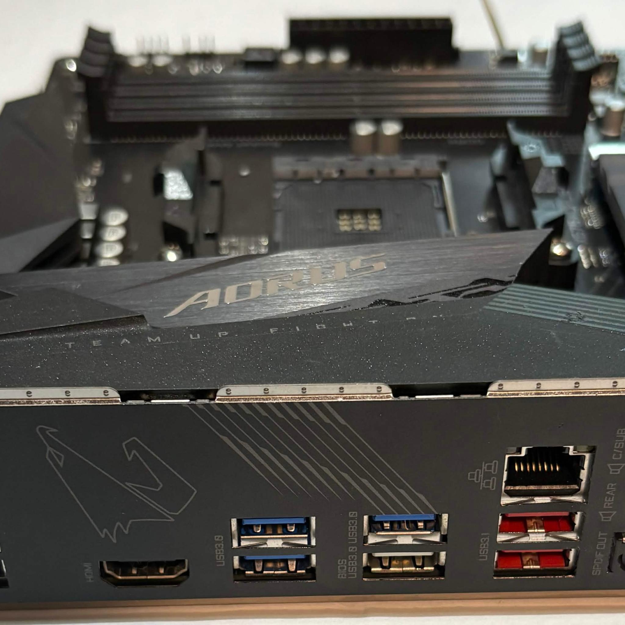 Gigabyte AORUS X570 Elite AM4 Motherboard Tested Working